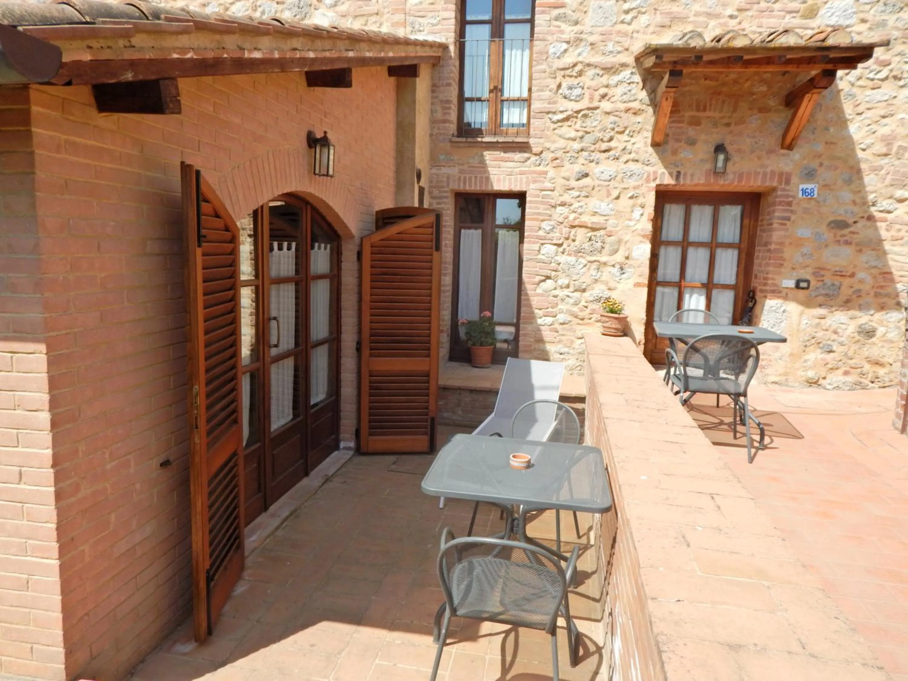 Fullino Nero Rta - Residenza Turistico Alberghiera