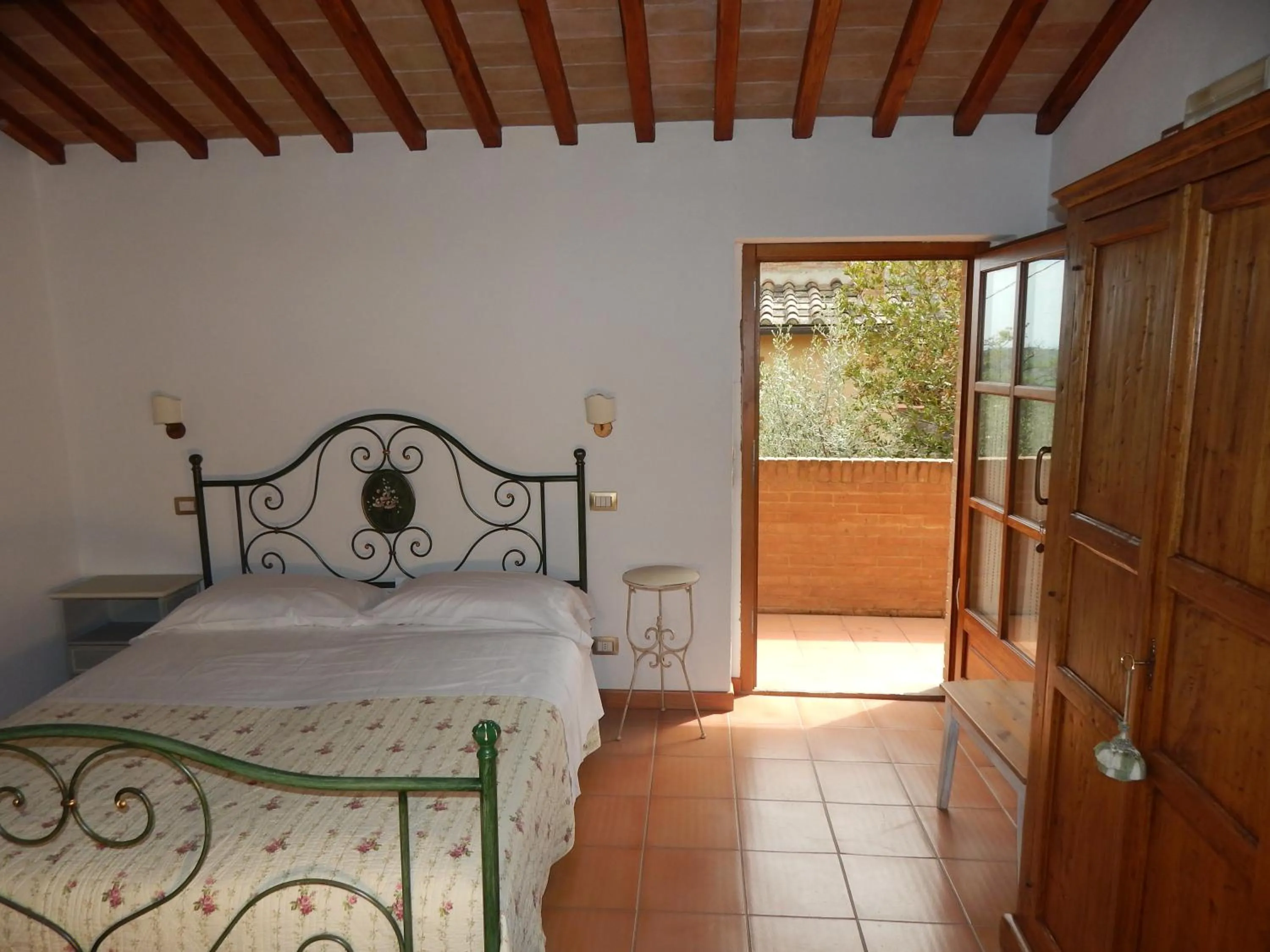 Bed in Fullino Nero Rta - Residenza Turistico Alberghiera