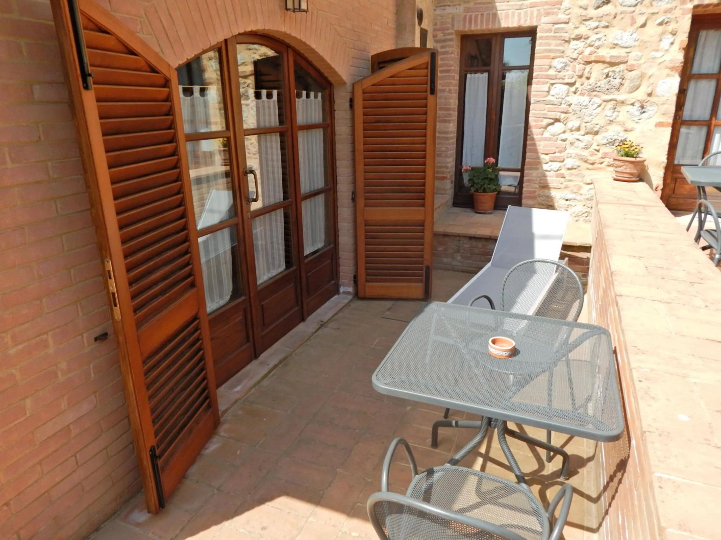 Fullino Nero Rta - Residenza Turistico Alberghiera