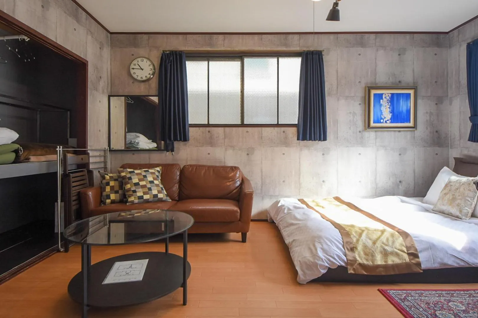 Photo of the whole room, Bed in Comfy Stay MR1 & MR2