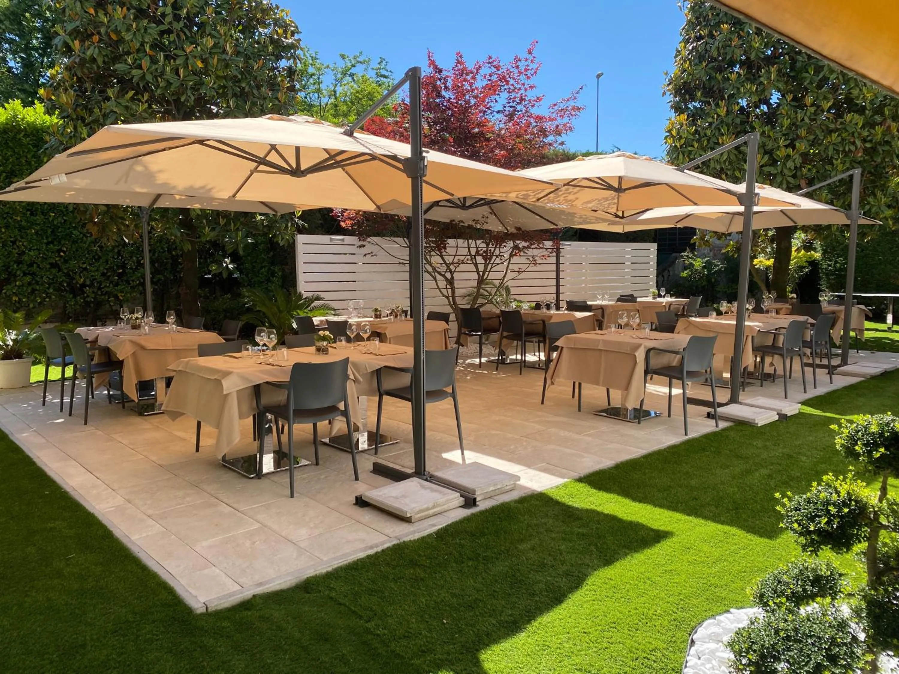 Restaurant/places to eat in Antica Locanda Del Villoresi