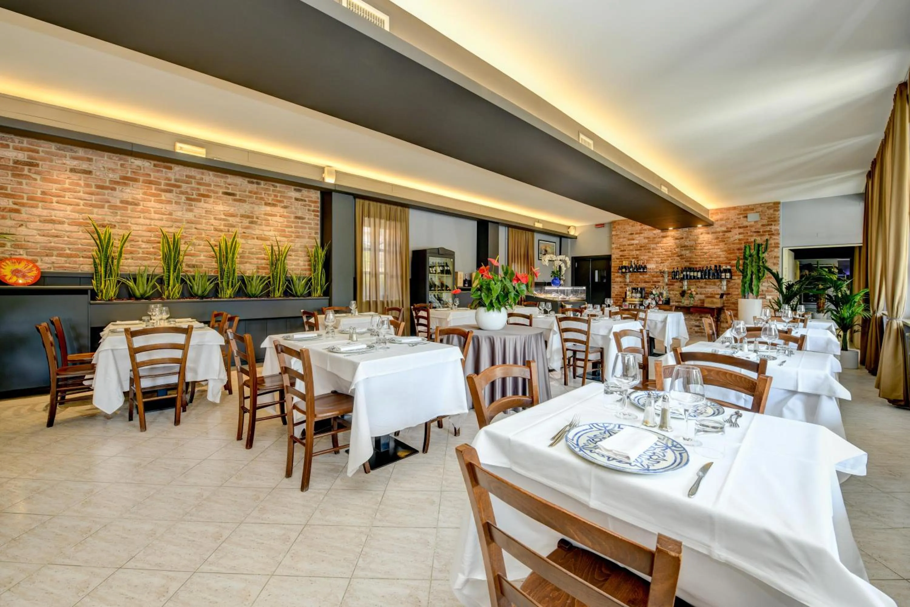 Restaurant/places to eat in Albergo Locanda Primavera