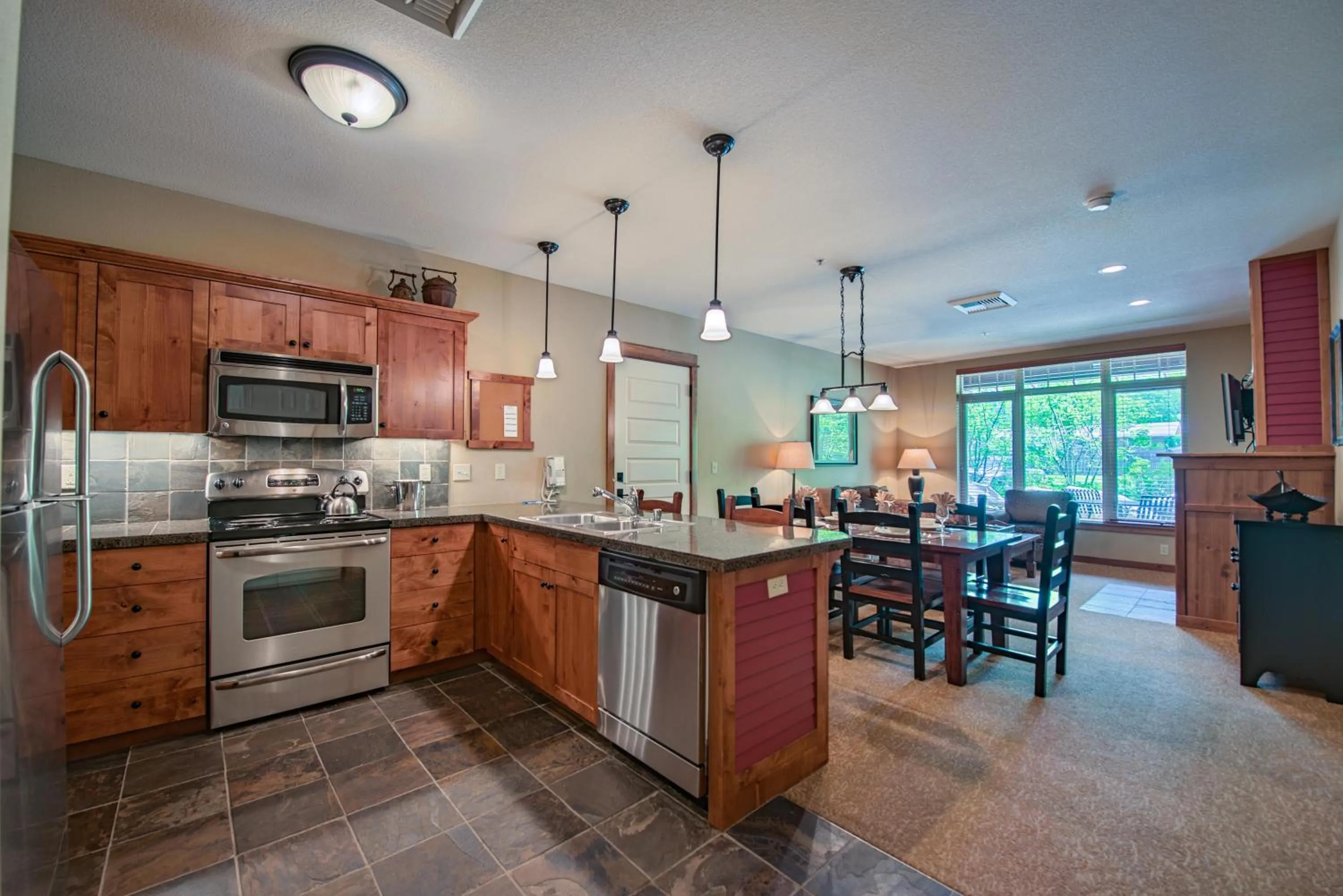 Kitchen or kitchenette in Silver Mountain Lodging
