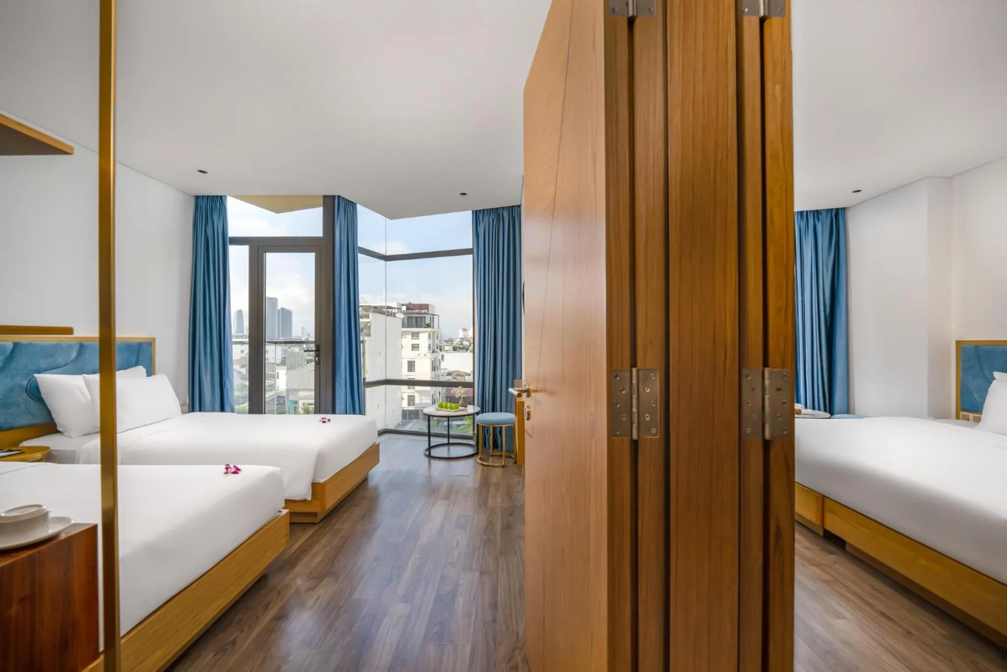 Photo of the whole room, Bed in San Marino Boutique Danang - 10 mins to Dragon Bridge & 15 mins to My Khe Beach