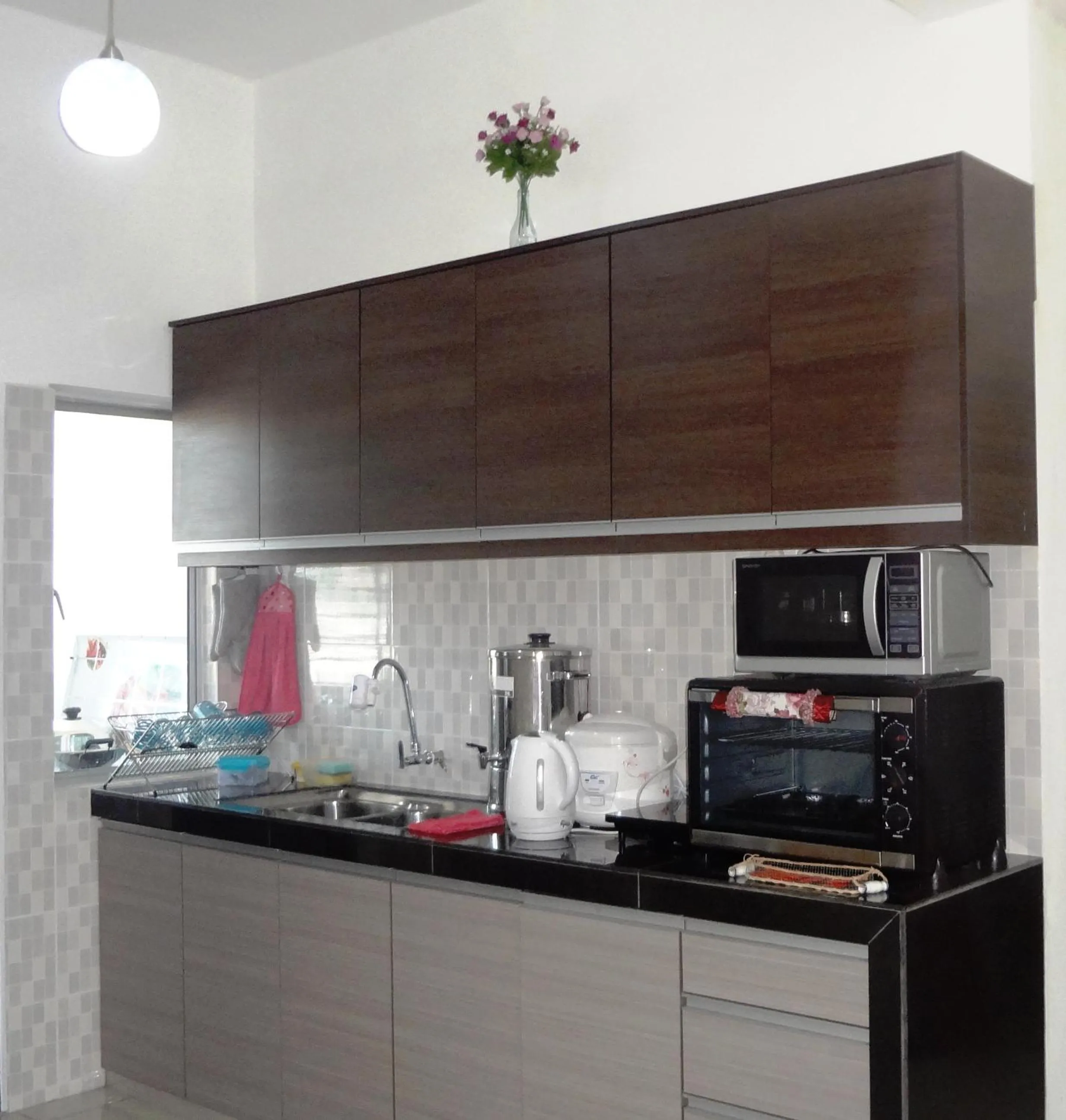 Kitchen or kitchenette in Mahkota Cheras Sweet Condo 1-14 pax near MRT to KL