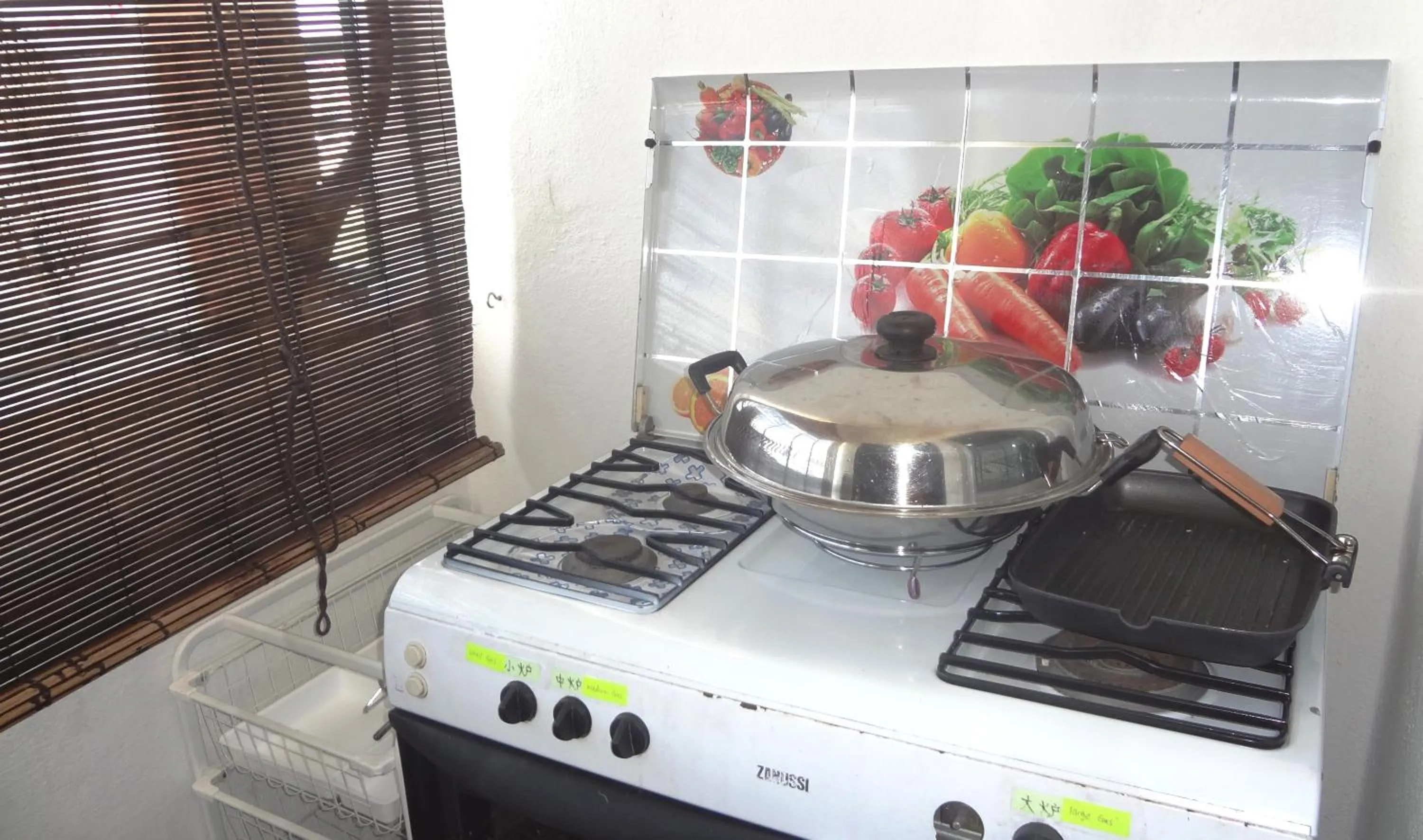 Kitchen or kitchenette in Mahkota Cheras Sweet Condo 1-14 pax near MRT to KL