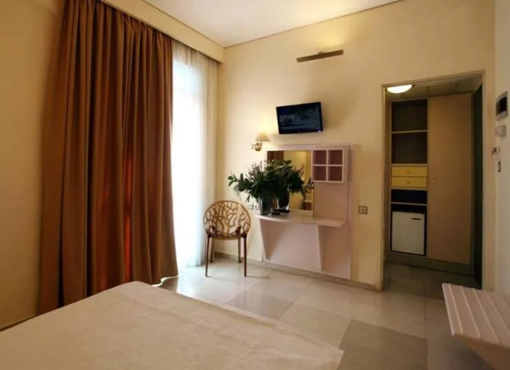 Bed in Hotel Metropol