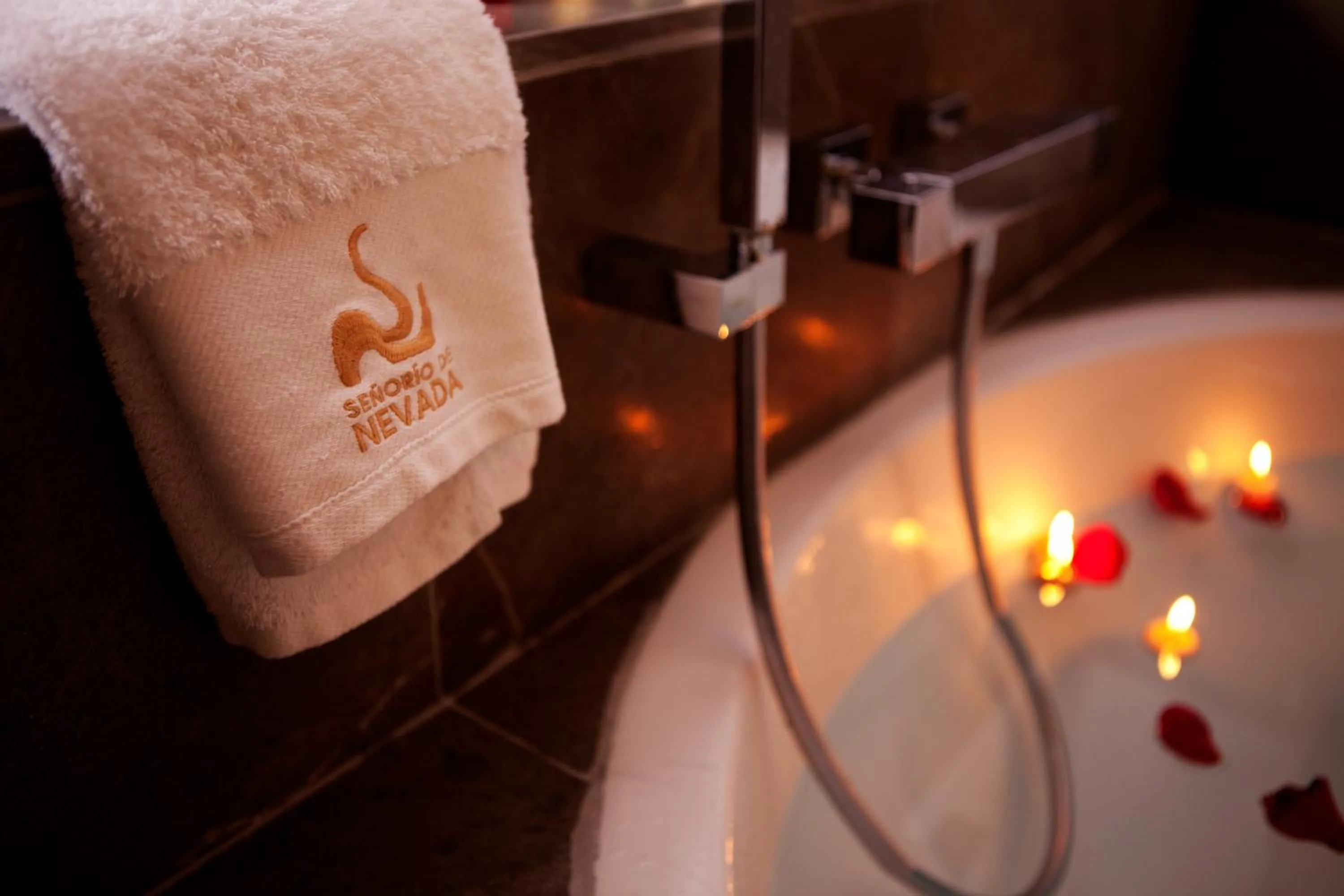 Bathroom in Hotel & Winery Señorío de Nevada