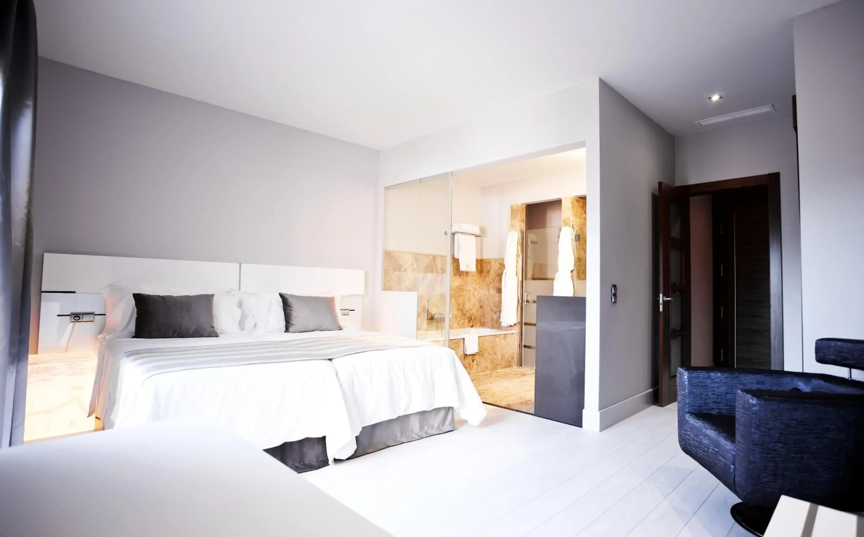 Bedroom, Bed in Hotel & Winery Señorío de Nevada Bedroom, Bed in Hotel & Winery Señorío de Nevada