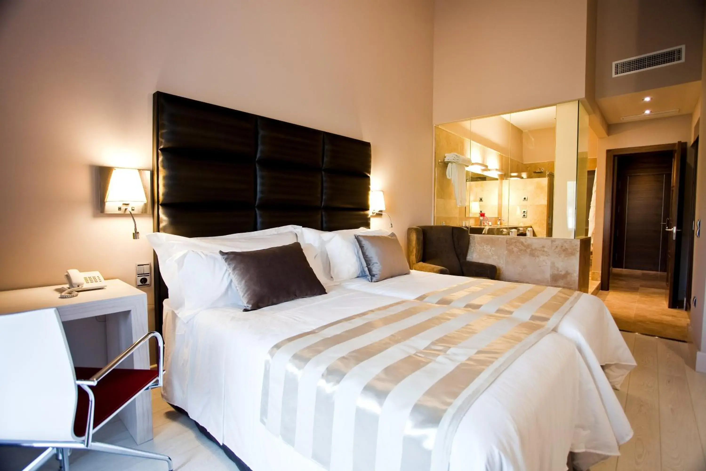 Bed in Hotel & Winery Señorío de Nevada Bed in Hotel & Winery Señorío de Nevada