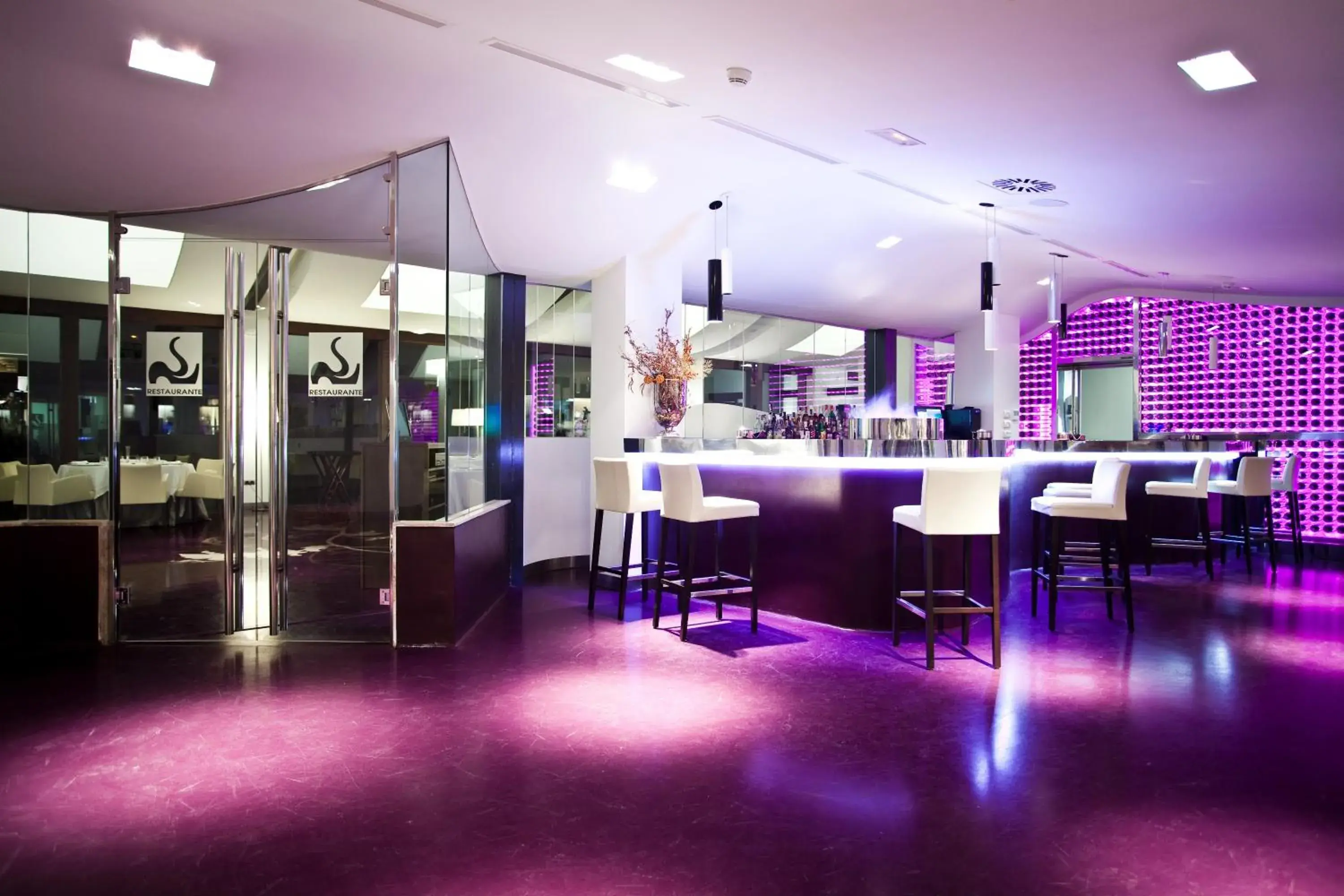 Lounge or bar in Hotel & Winery Señorío de Nevada Lounge or bar in Hotel & Winery Señorío de Nevada