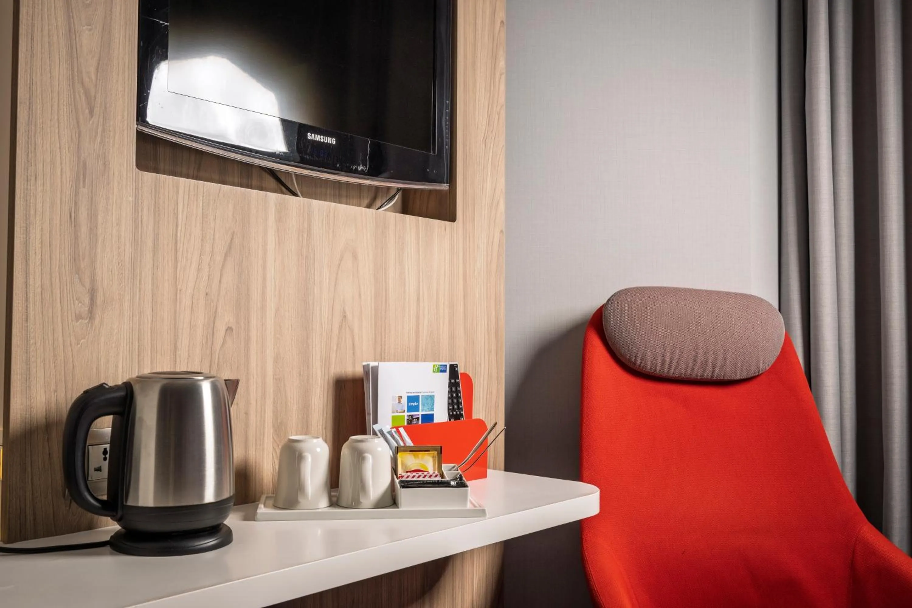 Property building in Holiday Inn Express Geneva Airport by IHG