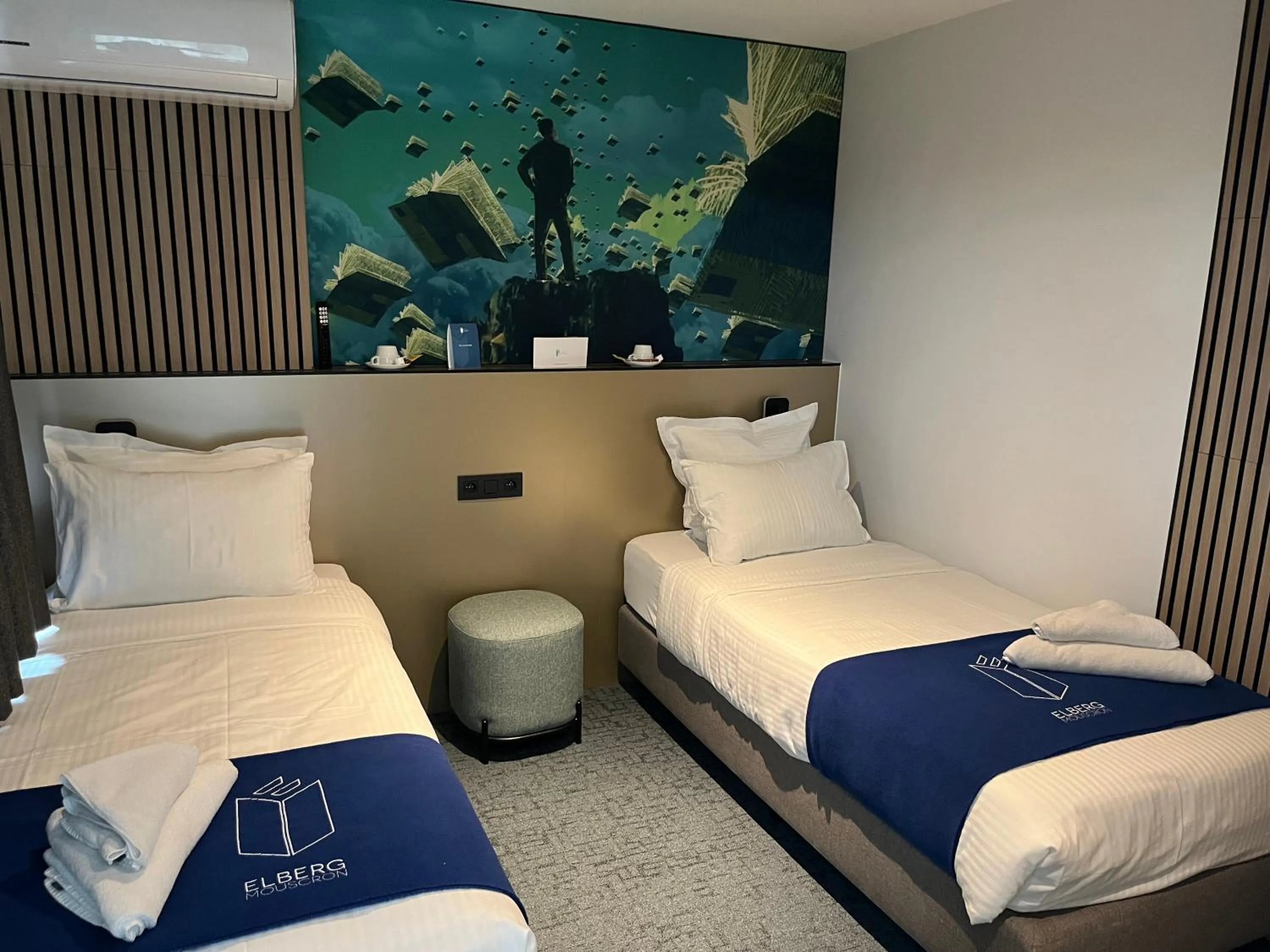 Bed in Elberg Hotel & Apartments