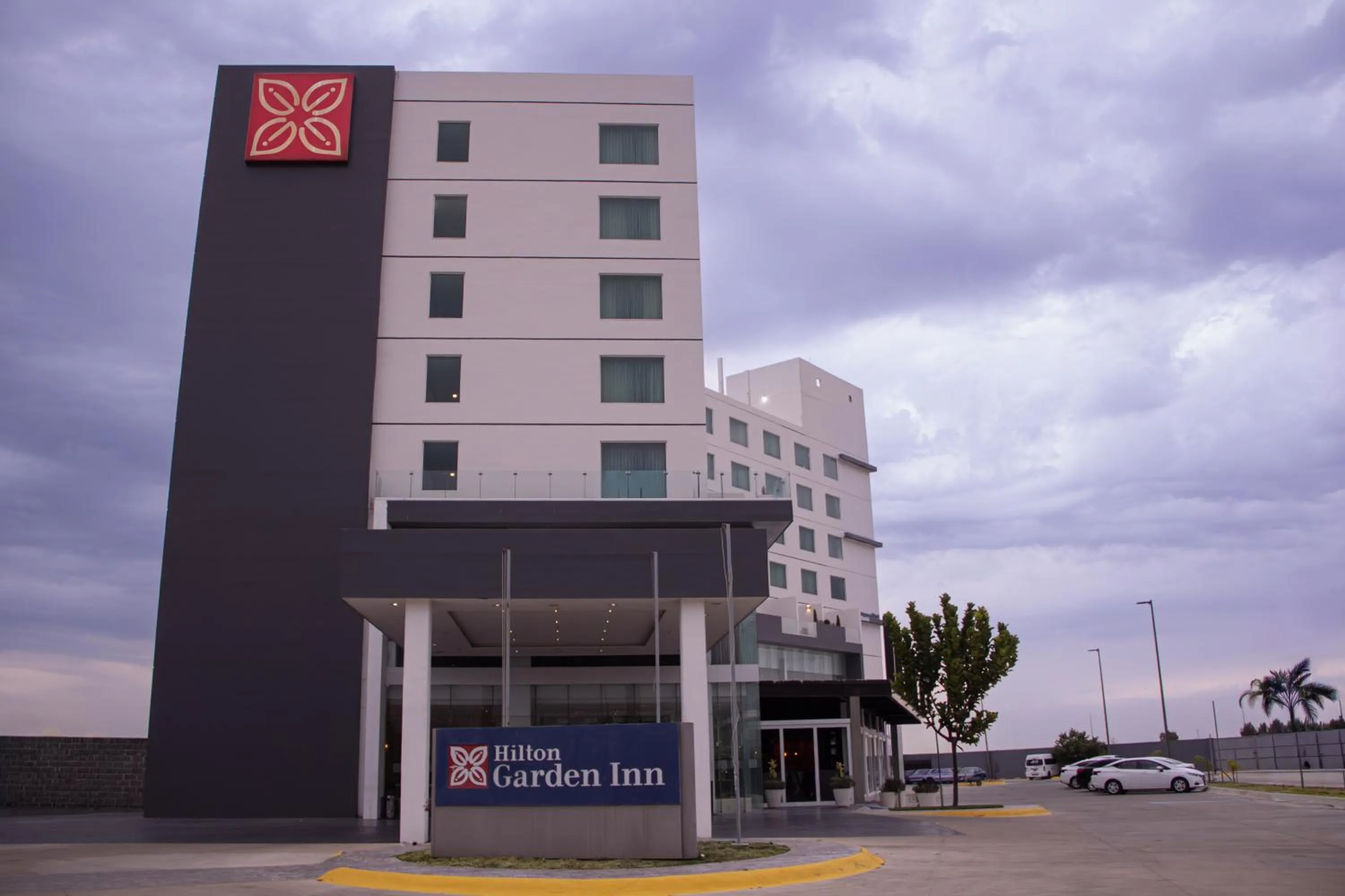 Property building in Hilton Garden Inn Salamanca