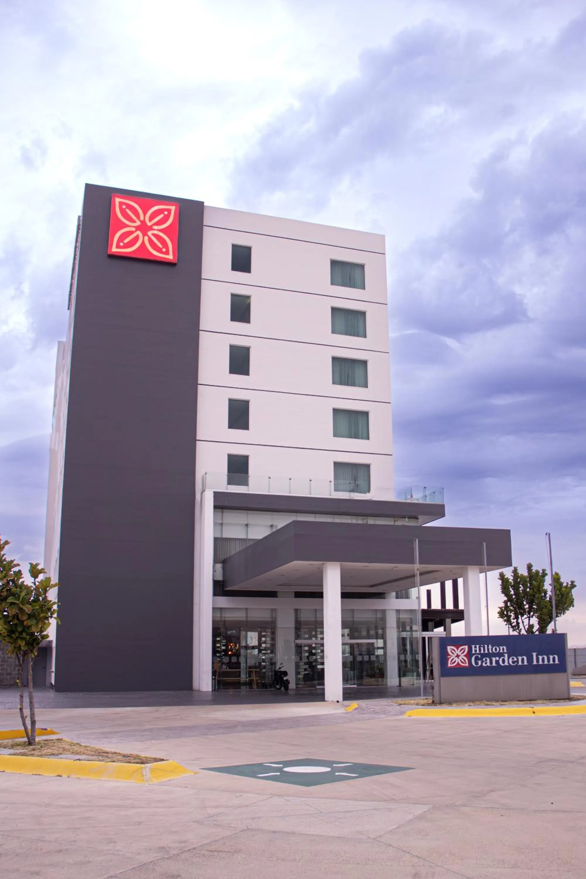 Property building in Hilton Garden Inn Salamanca