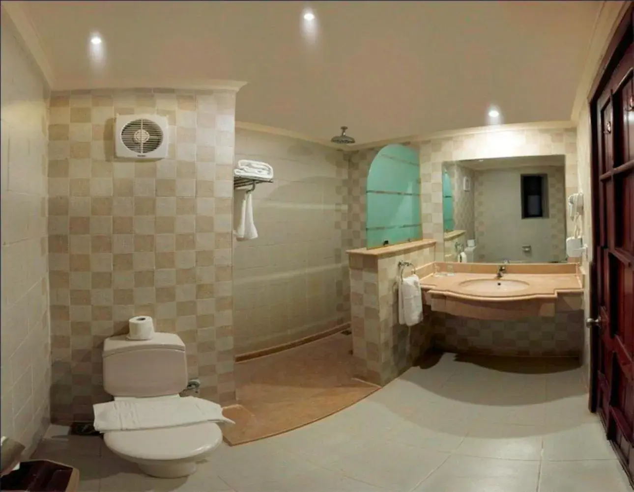 Bathroom in Tivoli Hotel Aqua Park
