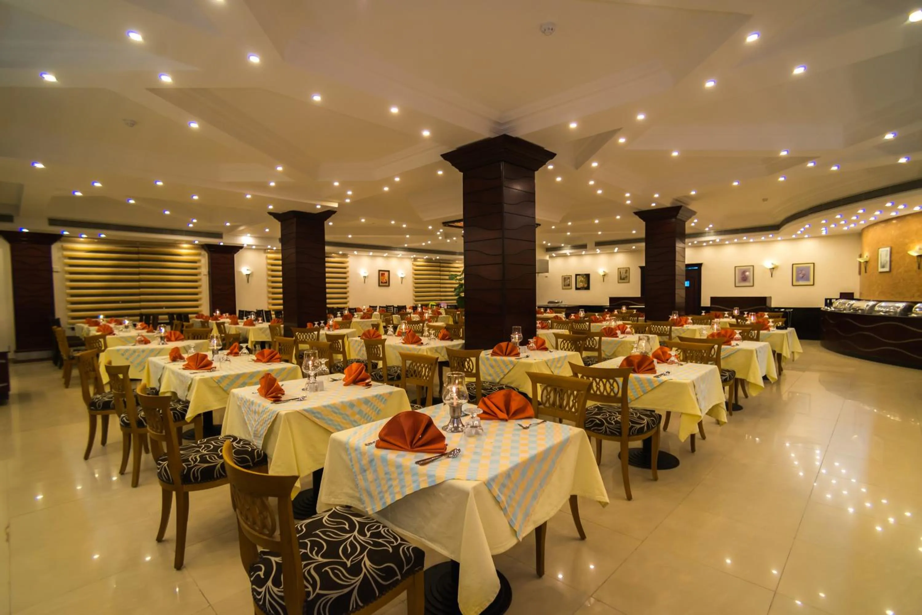 Restaurant/Places to Eat in Tivoli Hotel Aqua Park