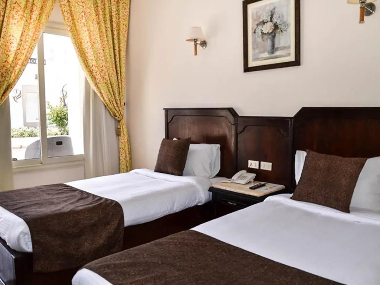 Photo of the whole room, Bed in Tivoli Hotel Aqua Park