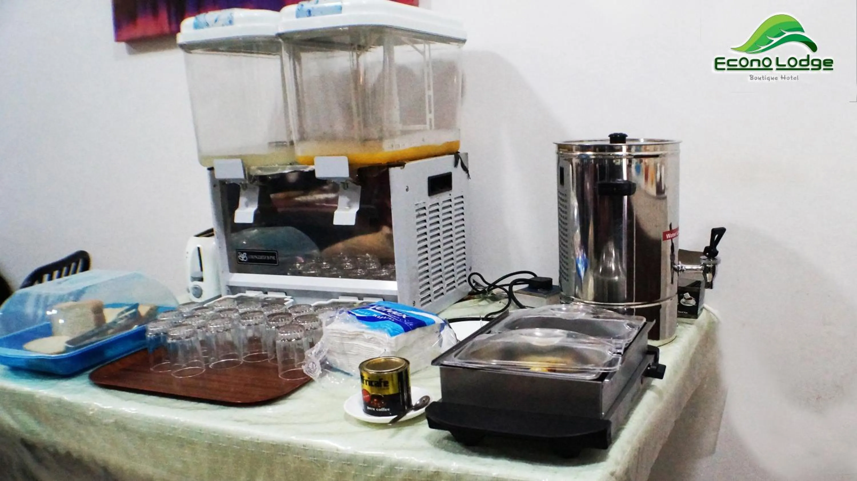 Restaurant/places to eat in Econo Lodge