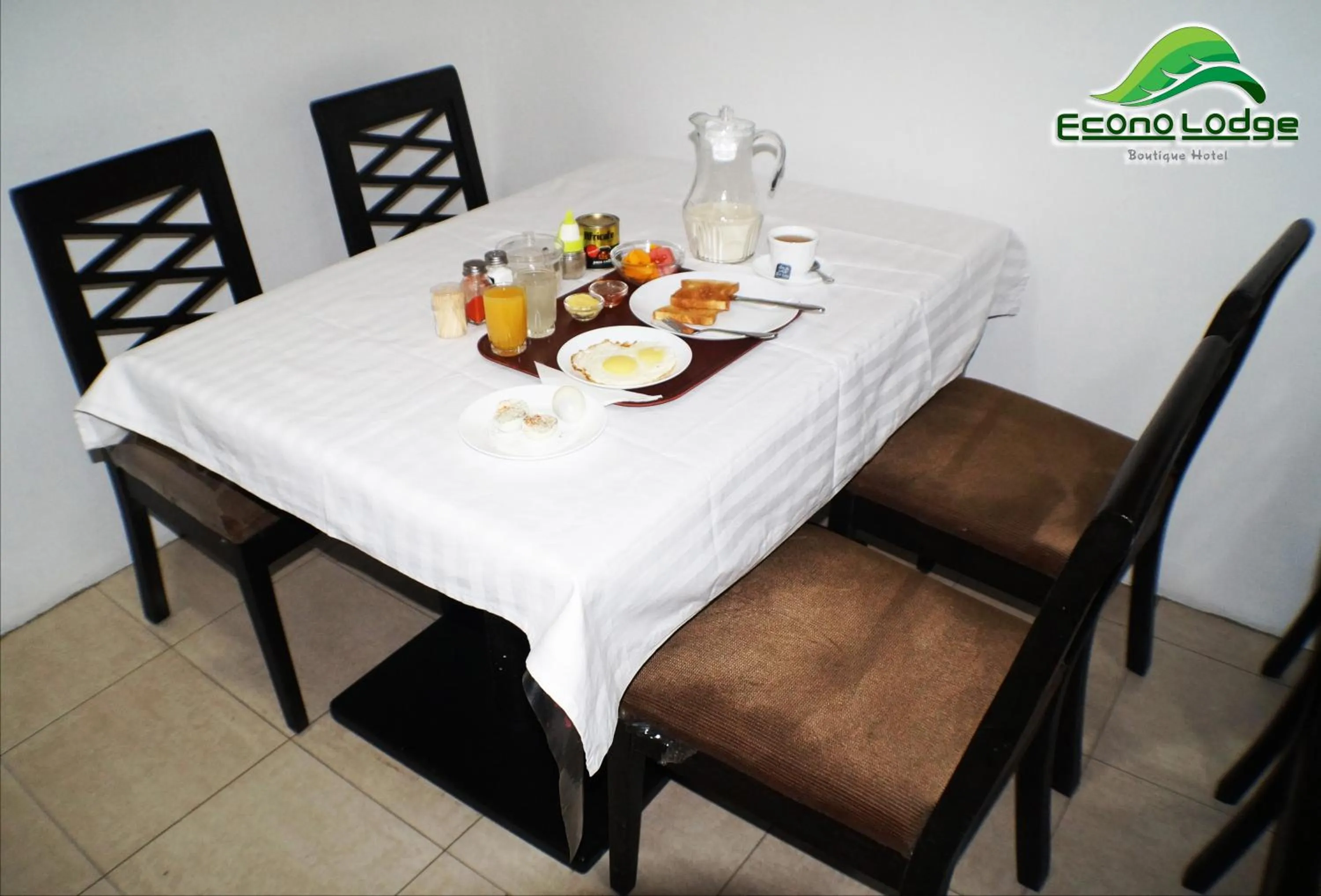 Restaurant/places to eat in Econo Lodge