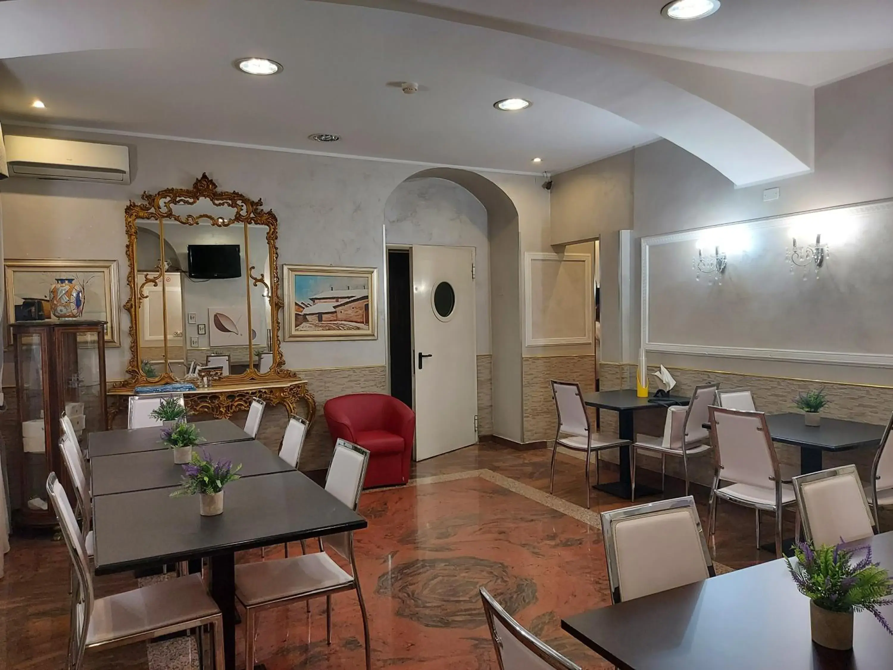 Restaurant/places to eat in Hotel Antico Distretto Restaurant/places to eat in Hotel Antico Distretto