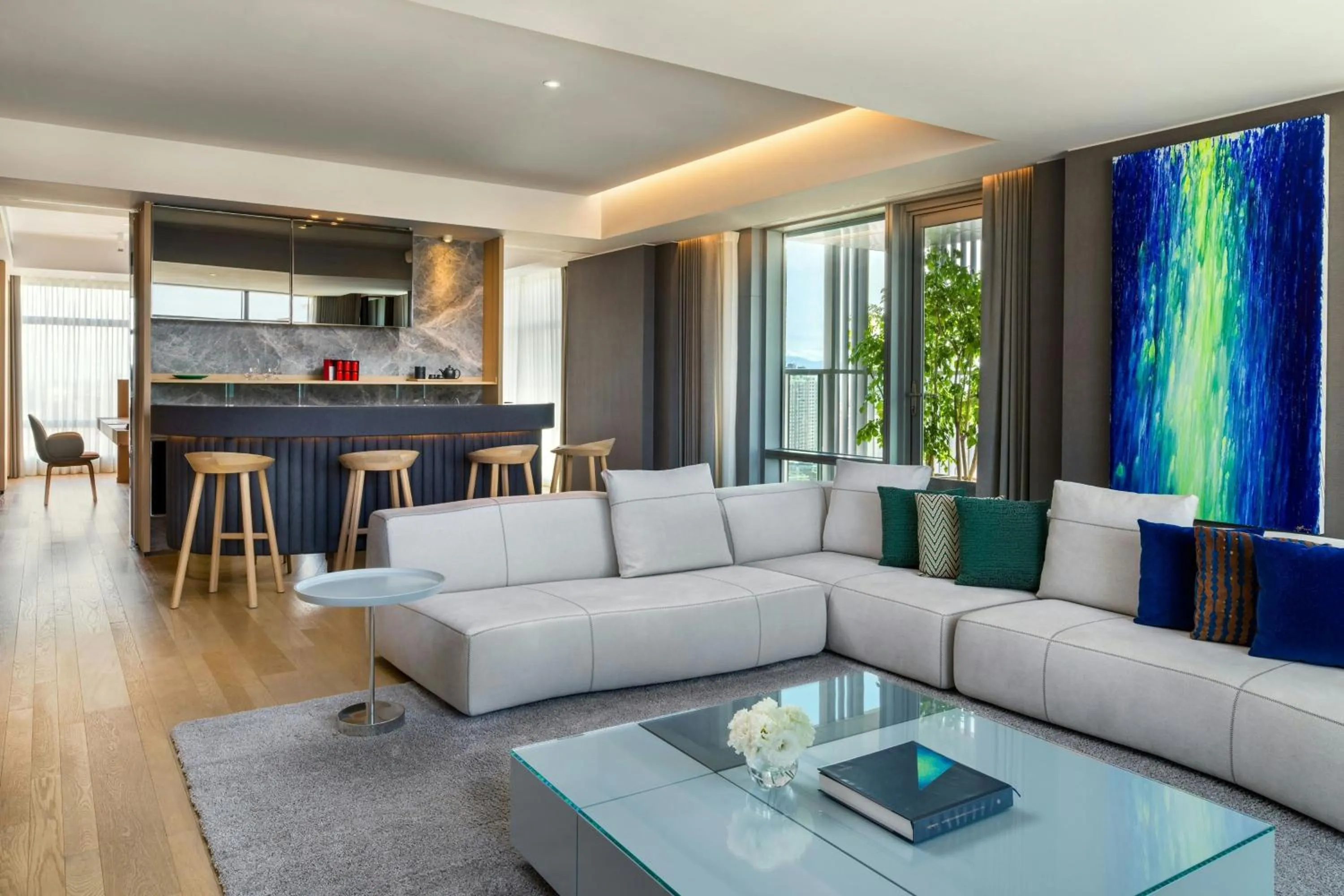 Living room in THE AMNIS, a Luxury Collection Hotel, Kaohsiung