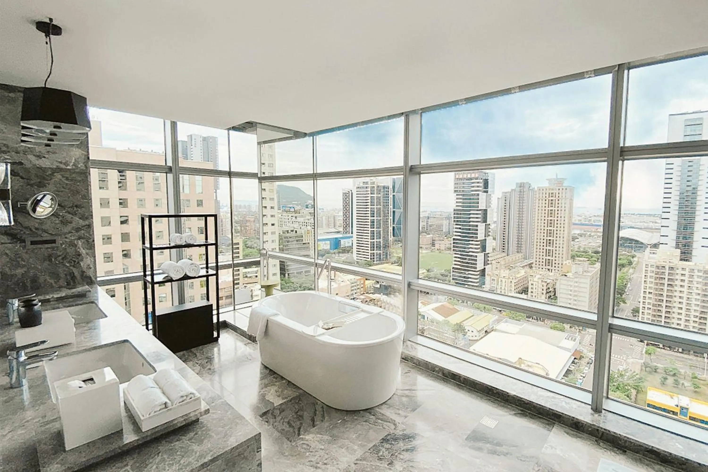 Bathroom in THE AMNIS, a Luxury Collection Hotel, Kaohsiung
