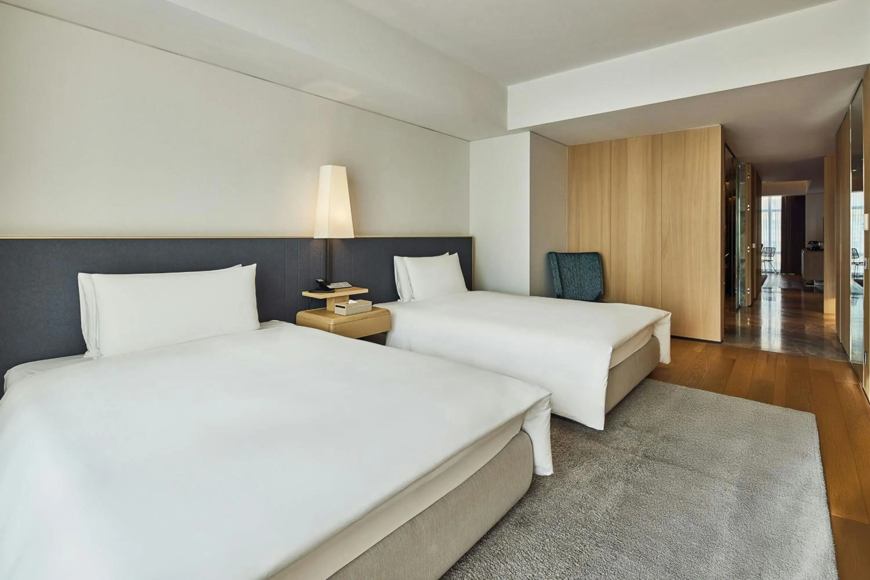 Photo of the whole room, Bed in THE AMNIS, a Luxury Collection Hotel, Kaohsiung