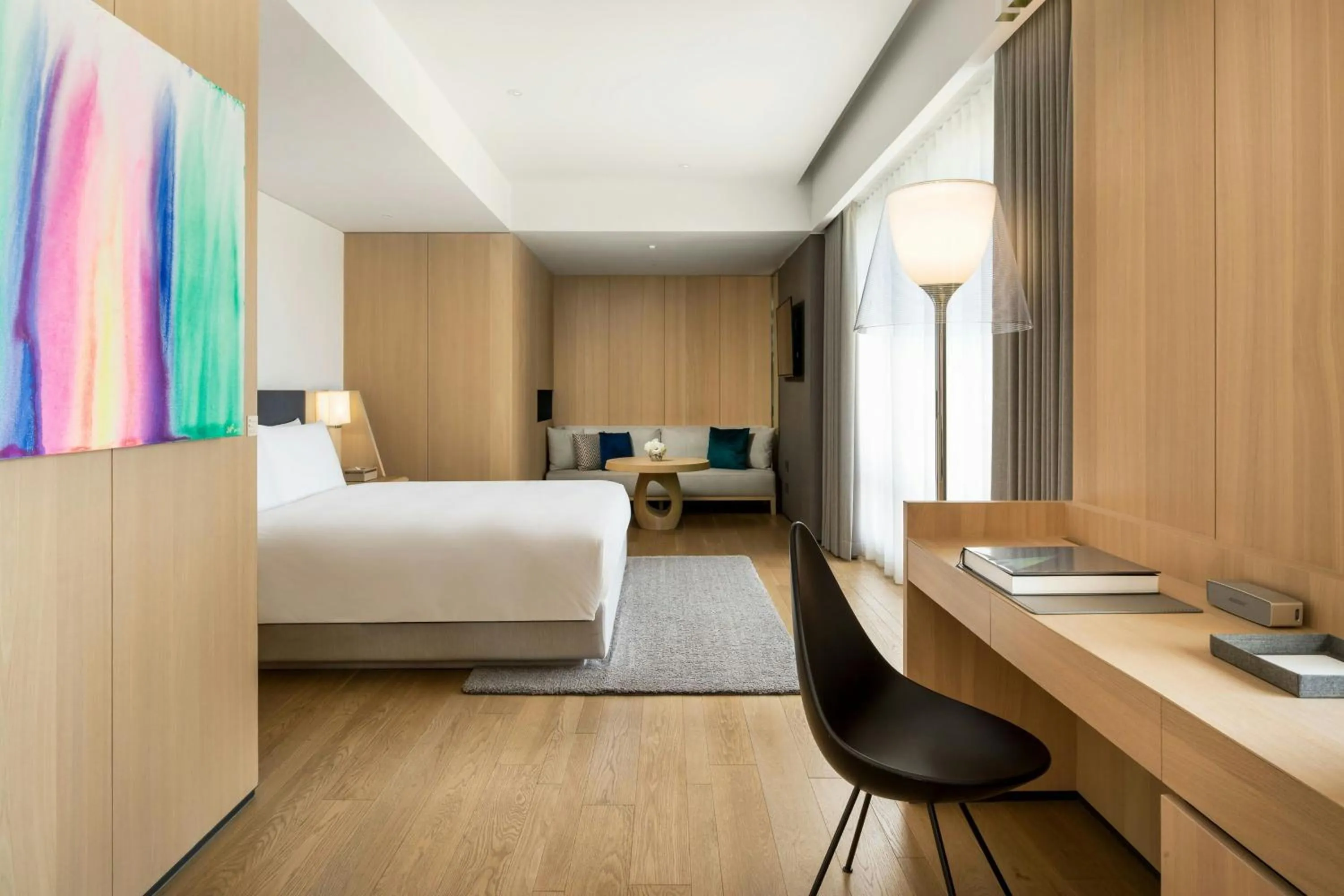 Photo of the whole room, Bed in THE AMNIS, a Luxury Collection Hotel, Kaohsiung