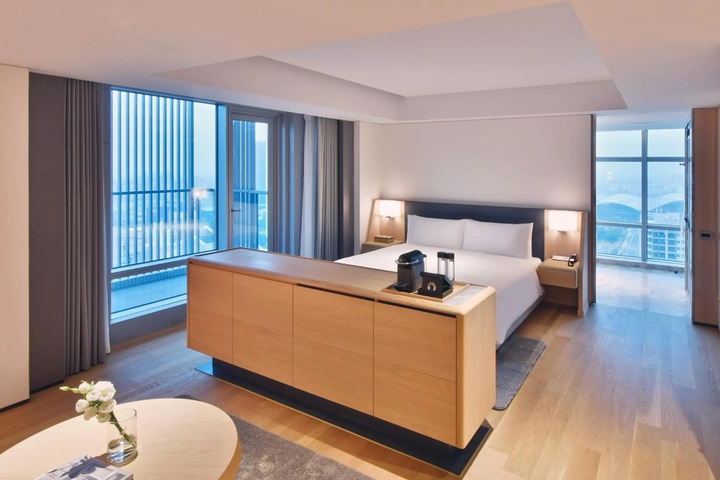 Superior King Room in Silks Club