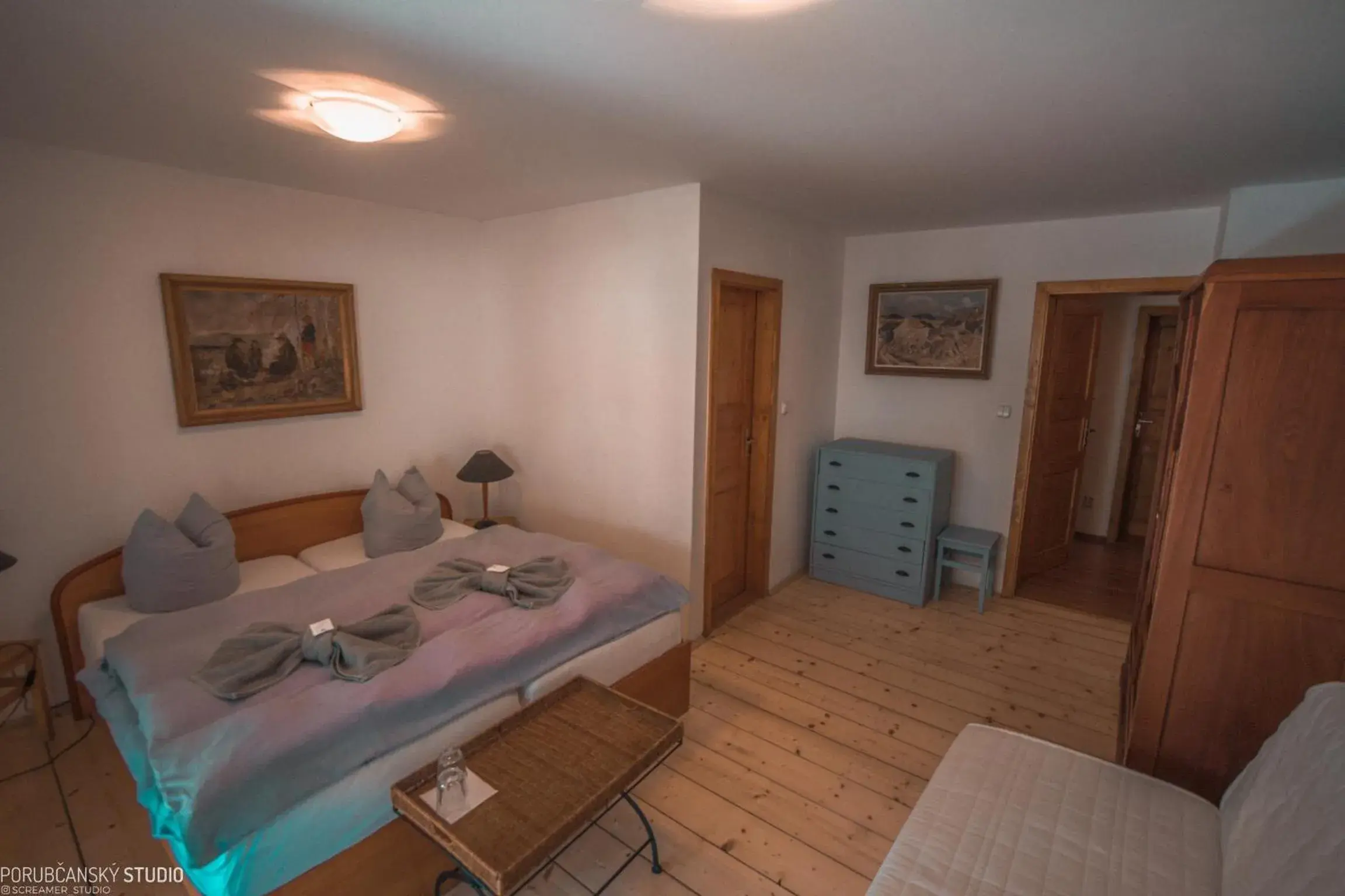 Basic Triple Room in Penzion Muran Basic Triple Room in Penzion Muran