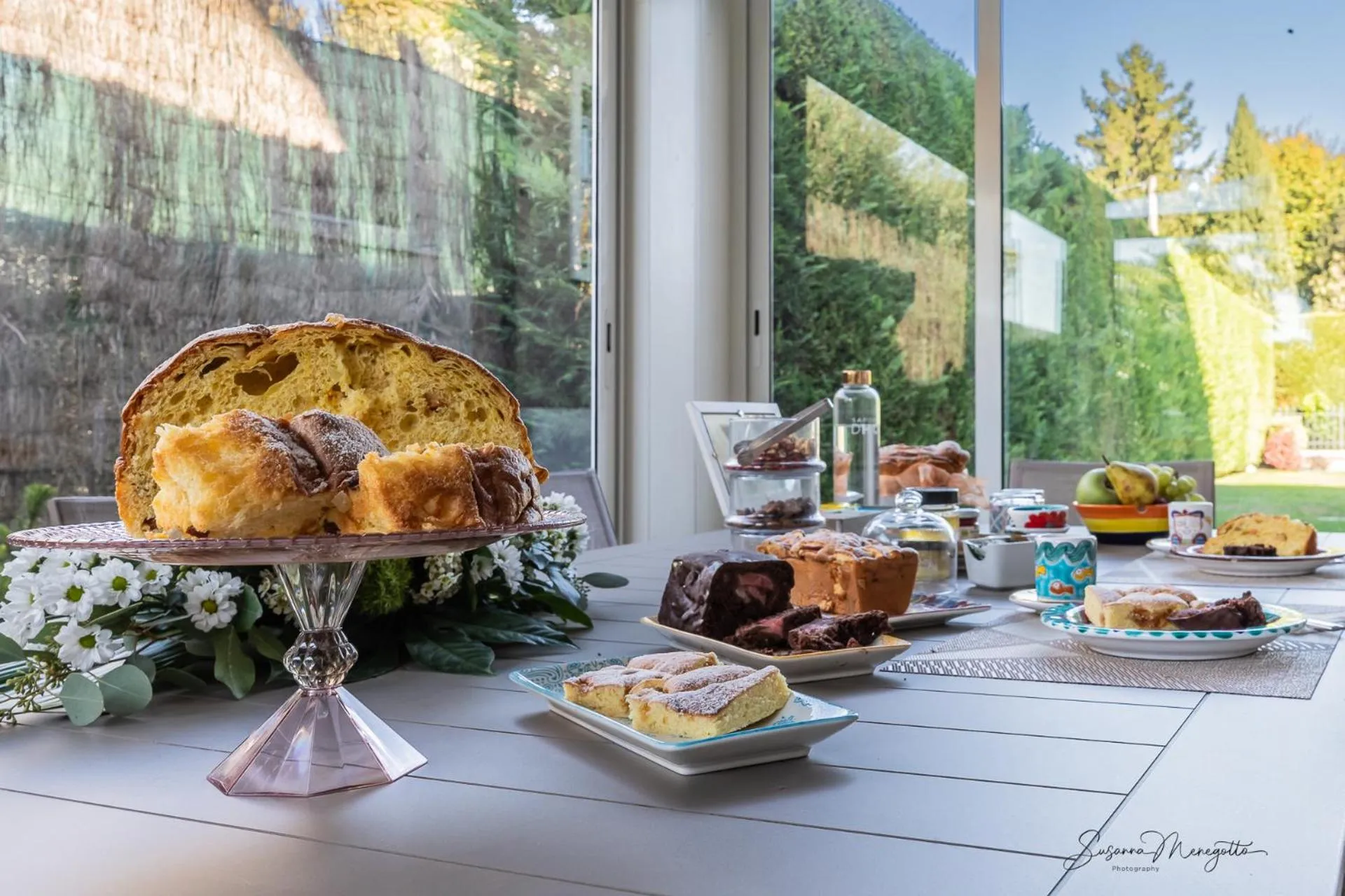 Breakfast in Villa Anis Bed and Breakfast