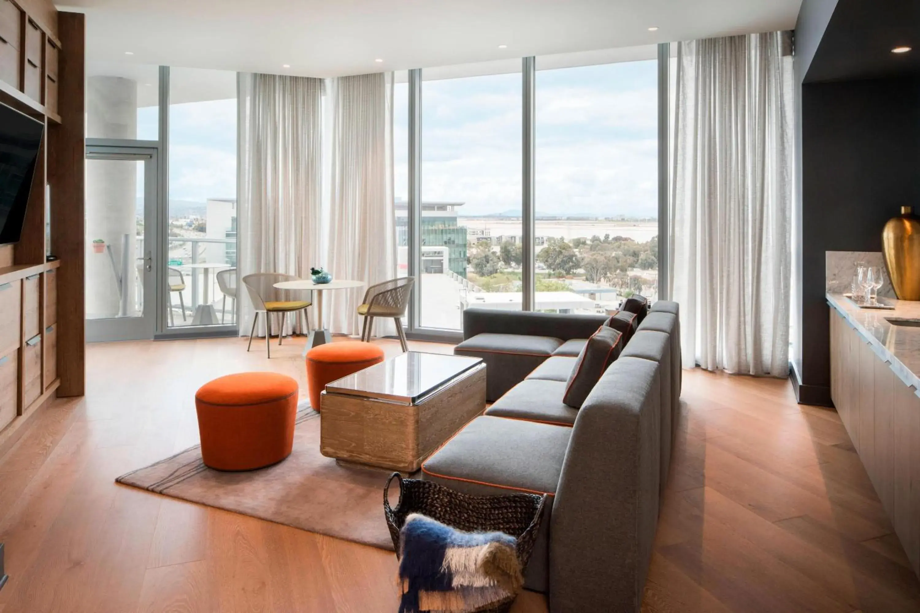 Living room in Hotel Nia, Autograph Collection Living room in Hotel Nia, Autograph Collection