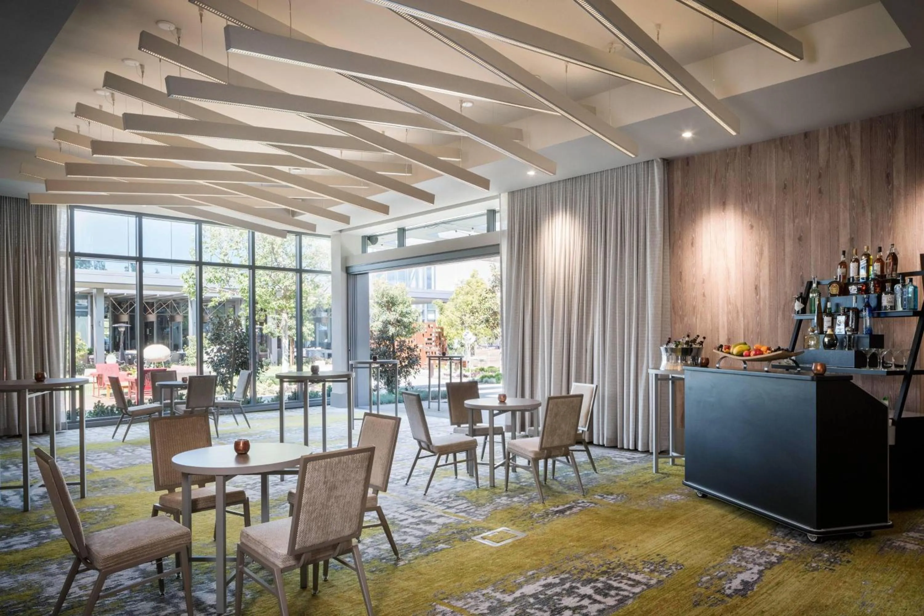 Meeting/conference room in Hotel Nia, Autograph Collection