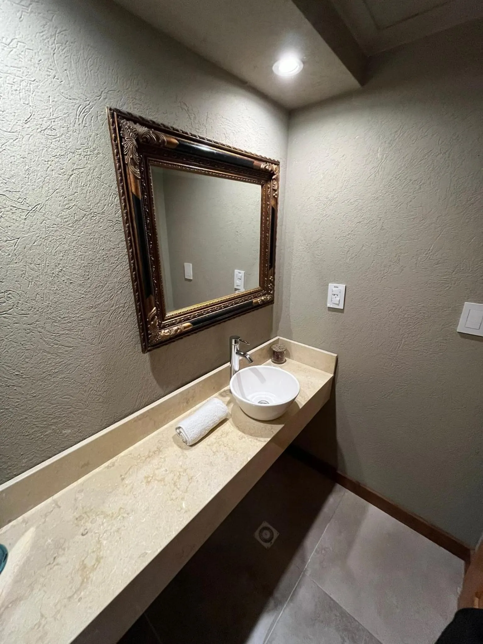 Bathroom in Le Bouquet Apart Hotel