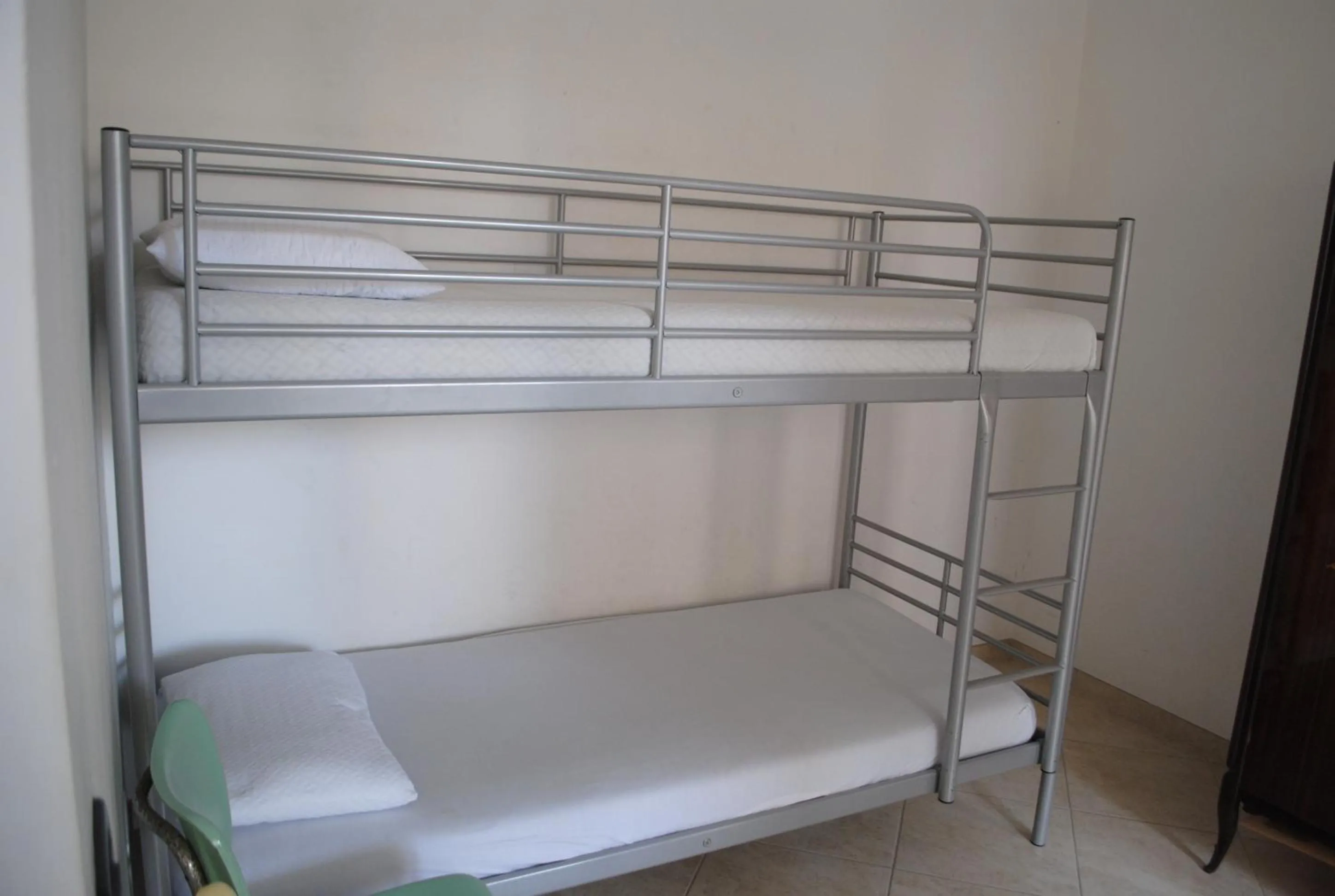 Bed in Appartamento a Andora