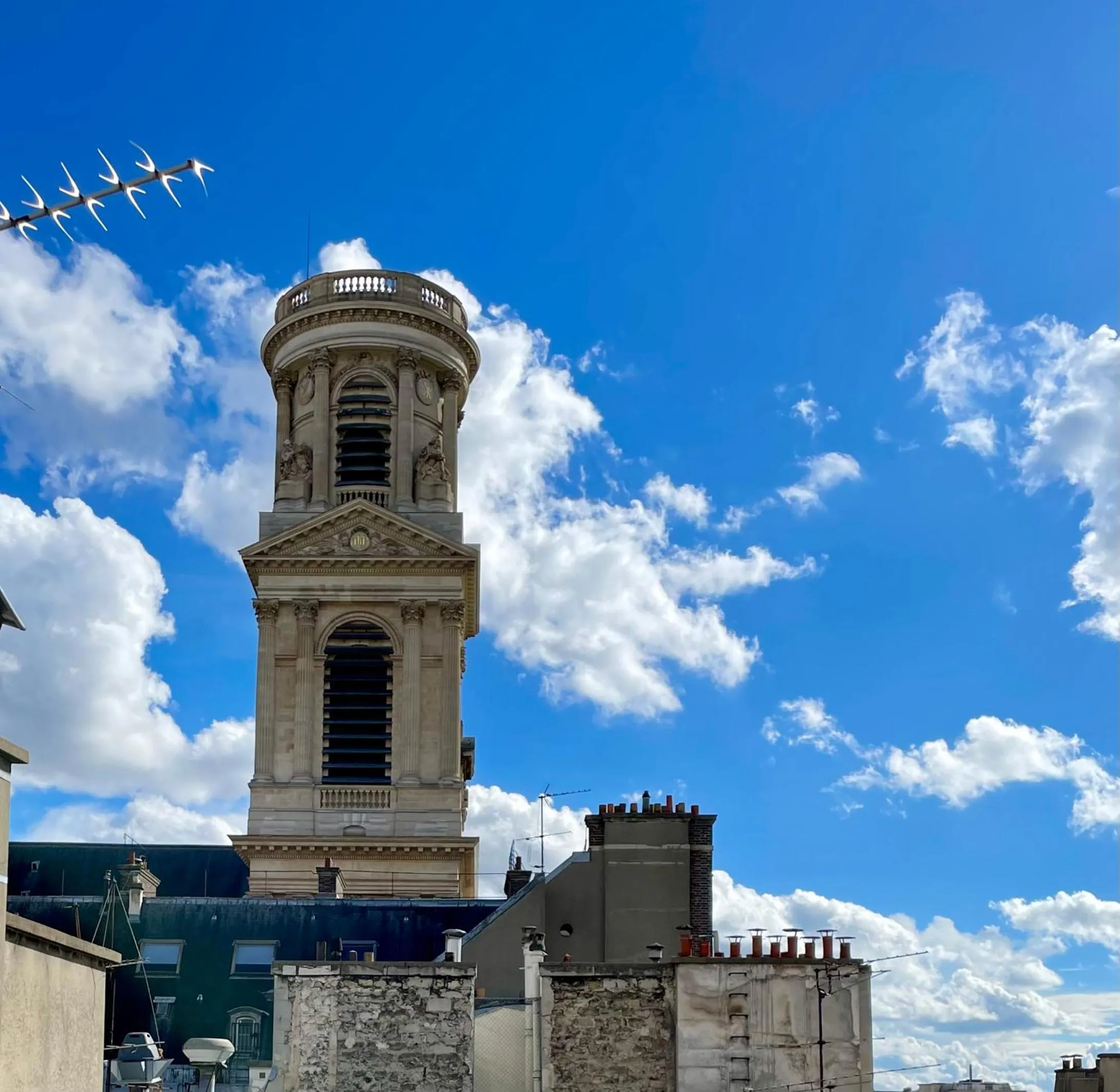 Landmark view in Trendy Canettes Hotel