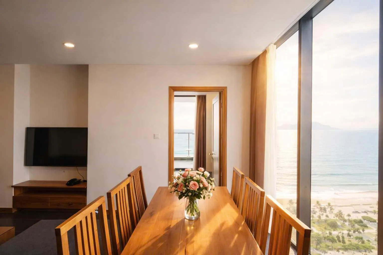 Holi Beach Hotel & Apartments