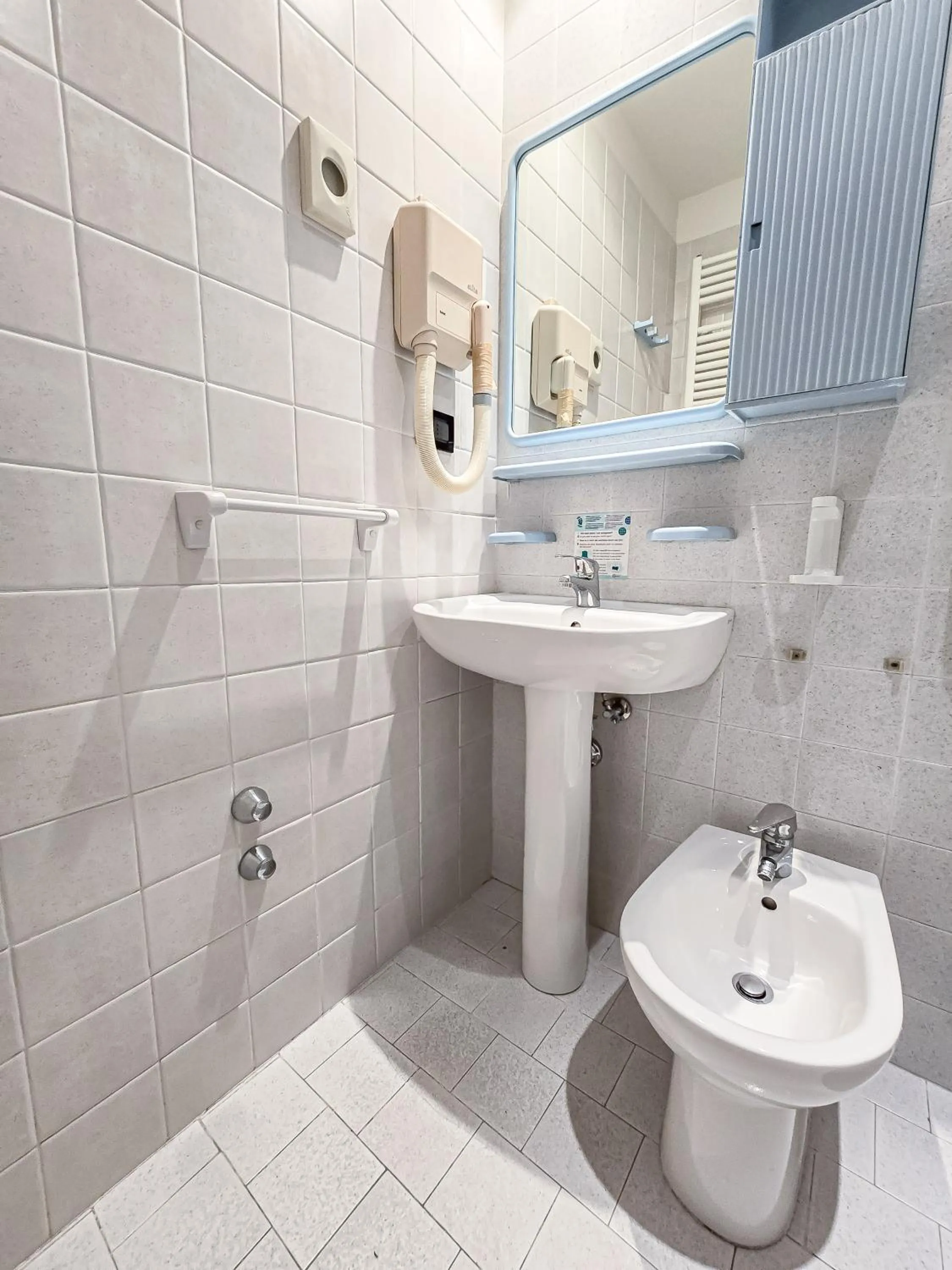 Shower in Hotel Avana Fronte Mare