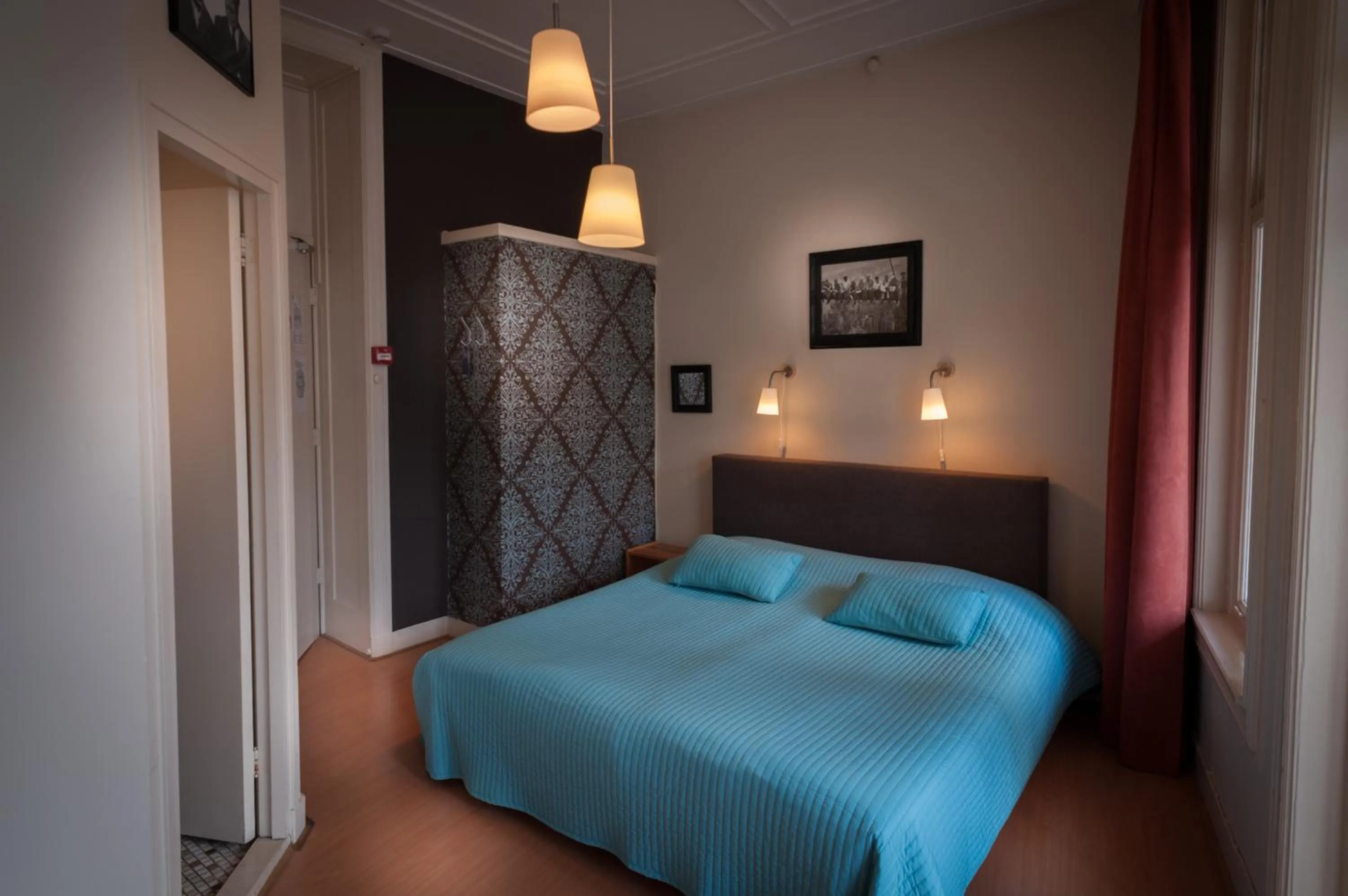 Bed in Hotel Grand Cafe Deight