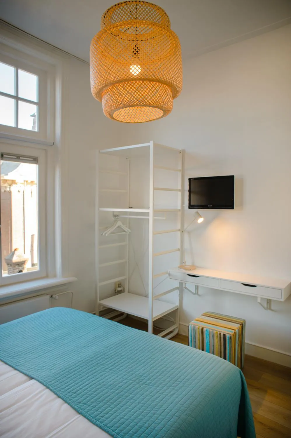 Bed in Hotel Grand Cafe Deight