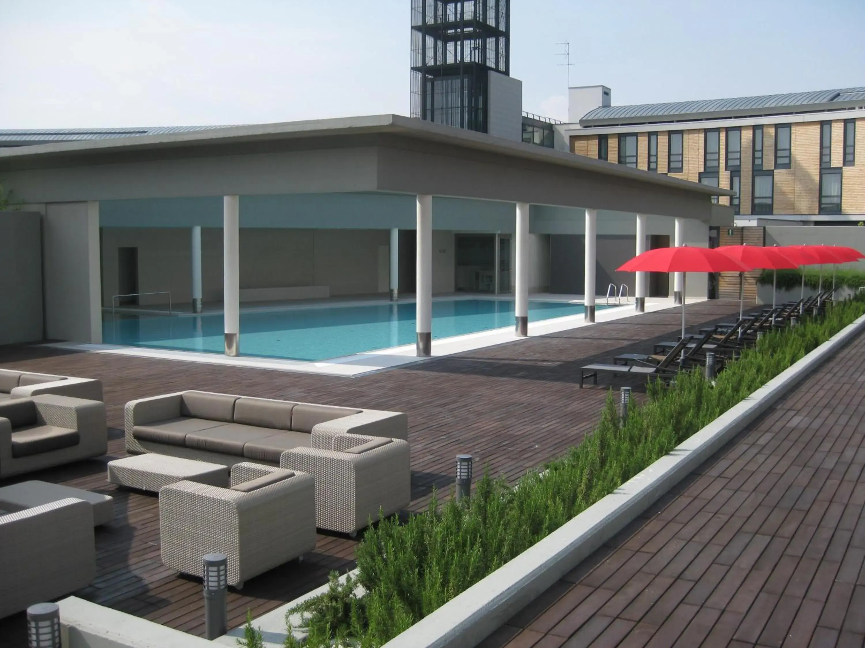 Swimming pool in MOVE Hotels Venezia Nord Swimming pool in MOVE Hotels Venezia Nord