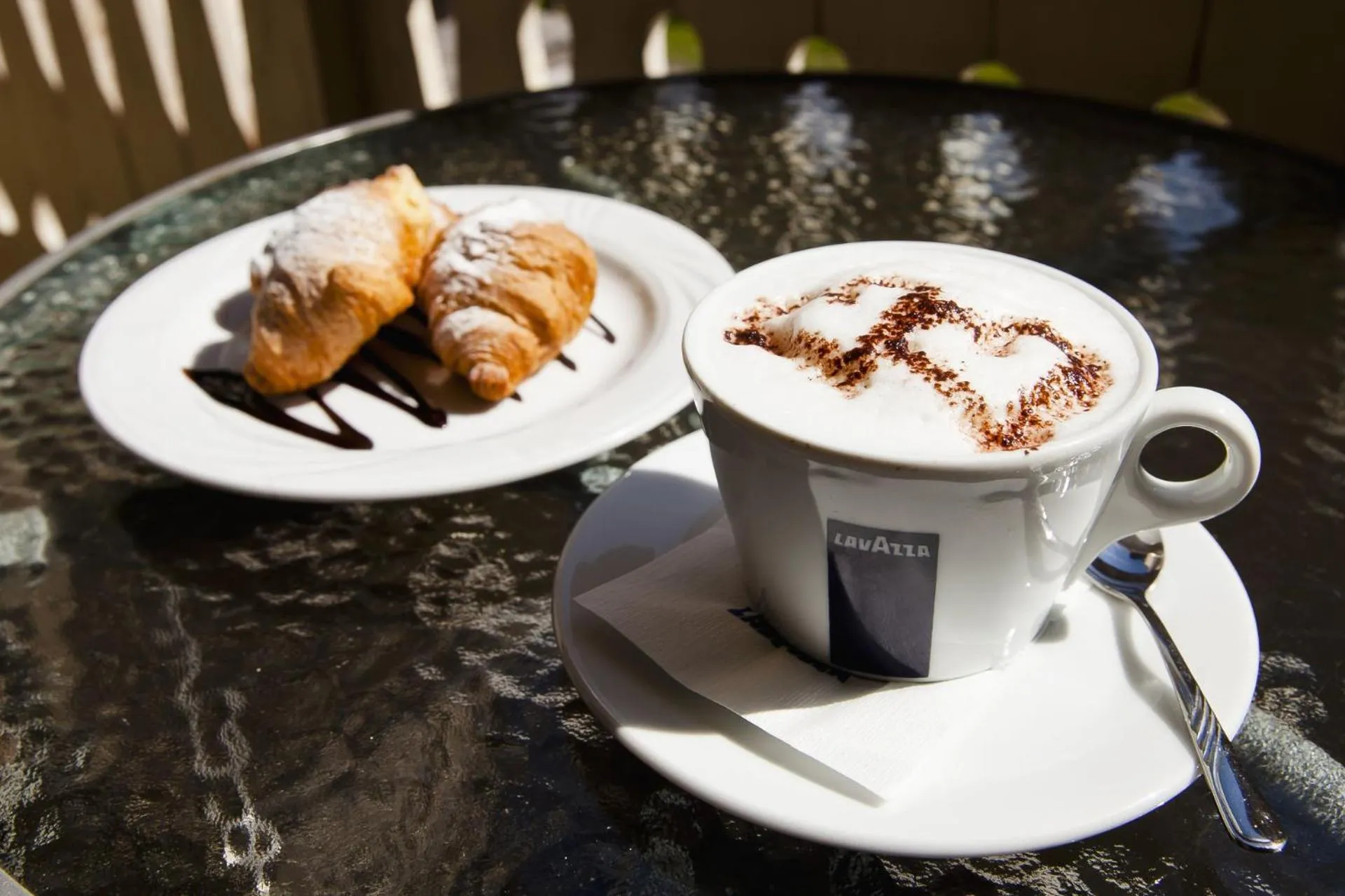 Coffee/tea facilities in Hotel&Spa Stary Dziwnów basen swimming pool