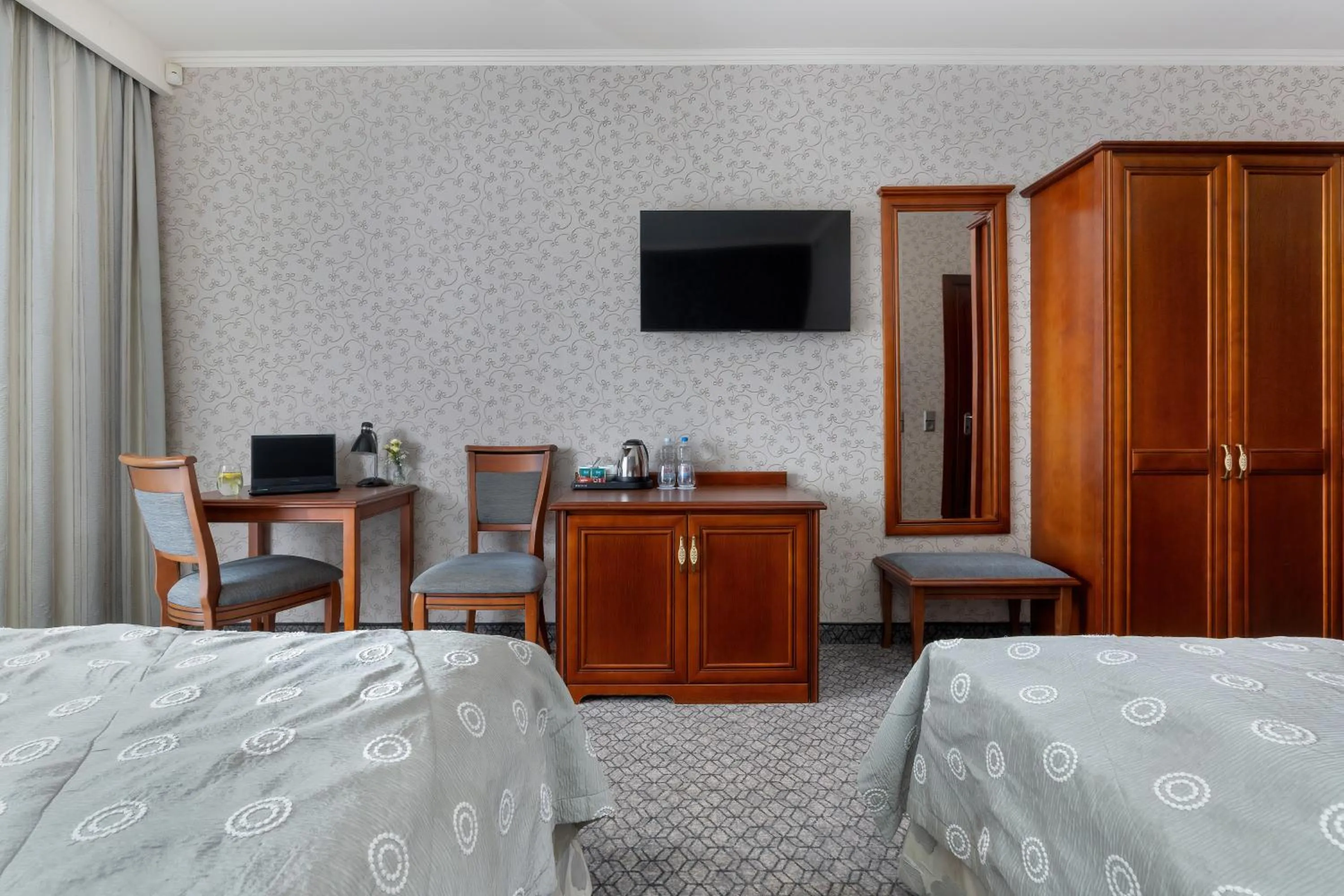 Photo of the whole room, Bed in Hotel&Spa Stary Dziwnów basen swimming pool