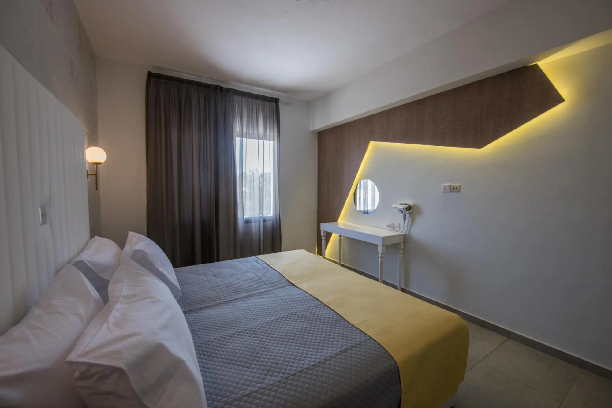 Bed in Narcissos Waterpark Resort