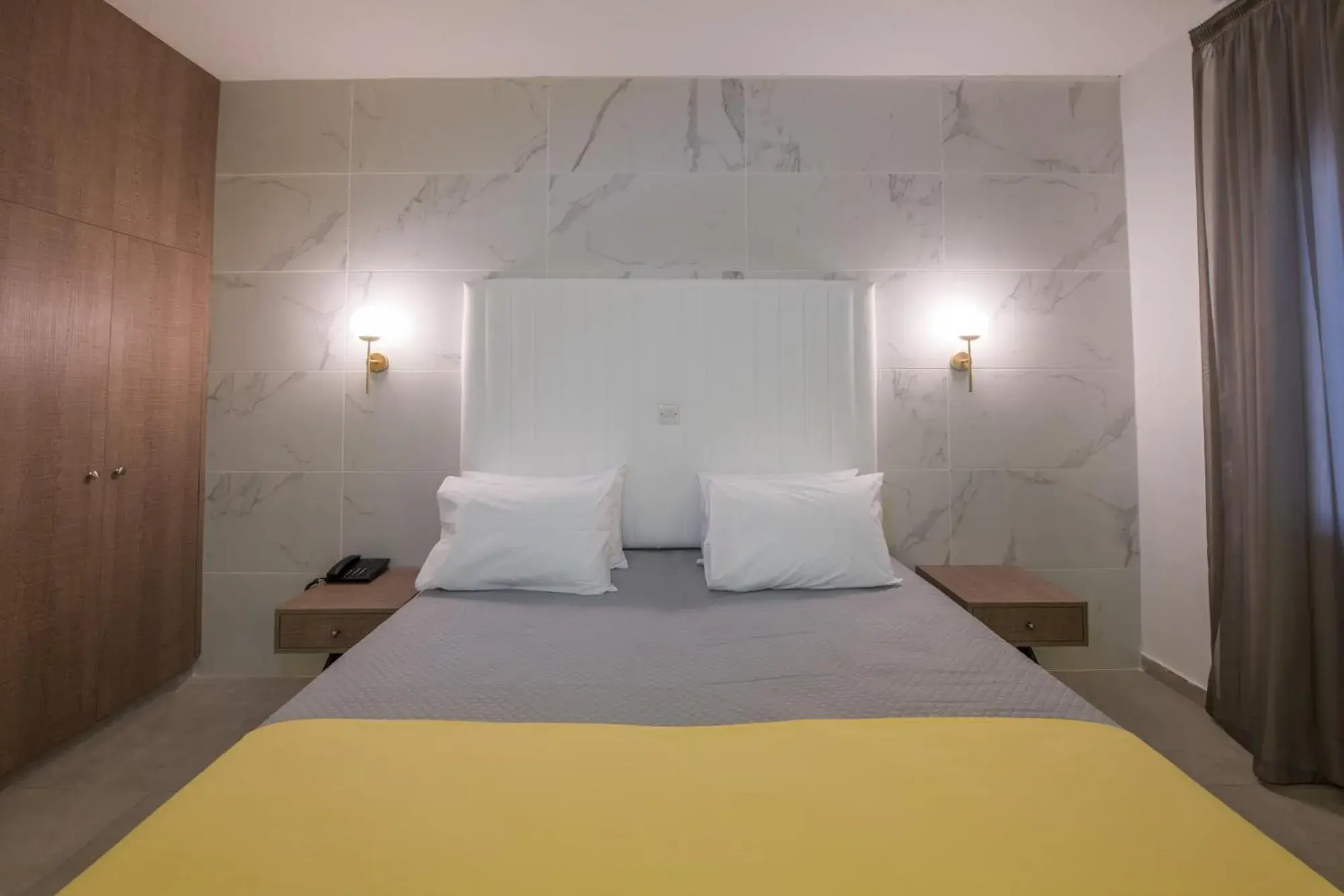 Bed in Narcissos Waterpark Resort Bed in Narcissos Waterpark Resort