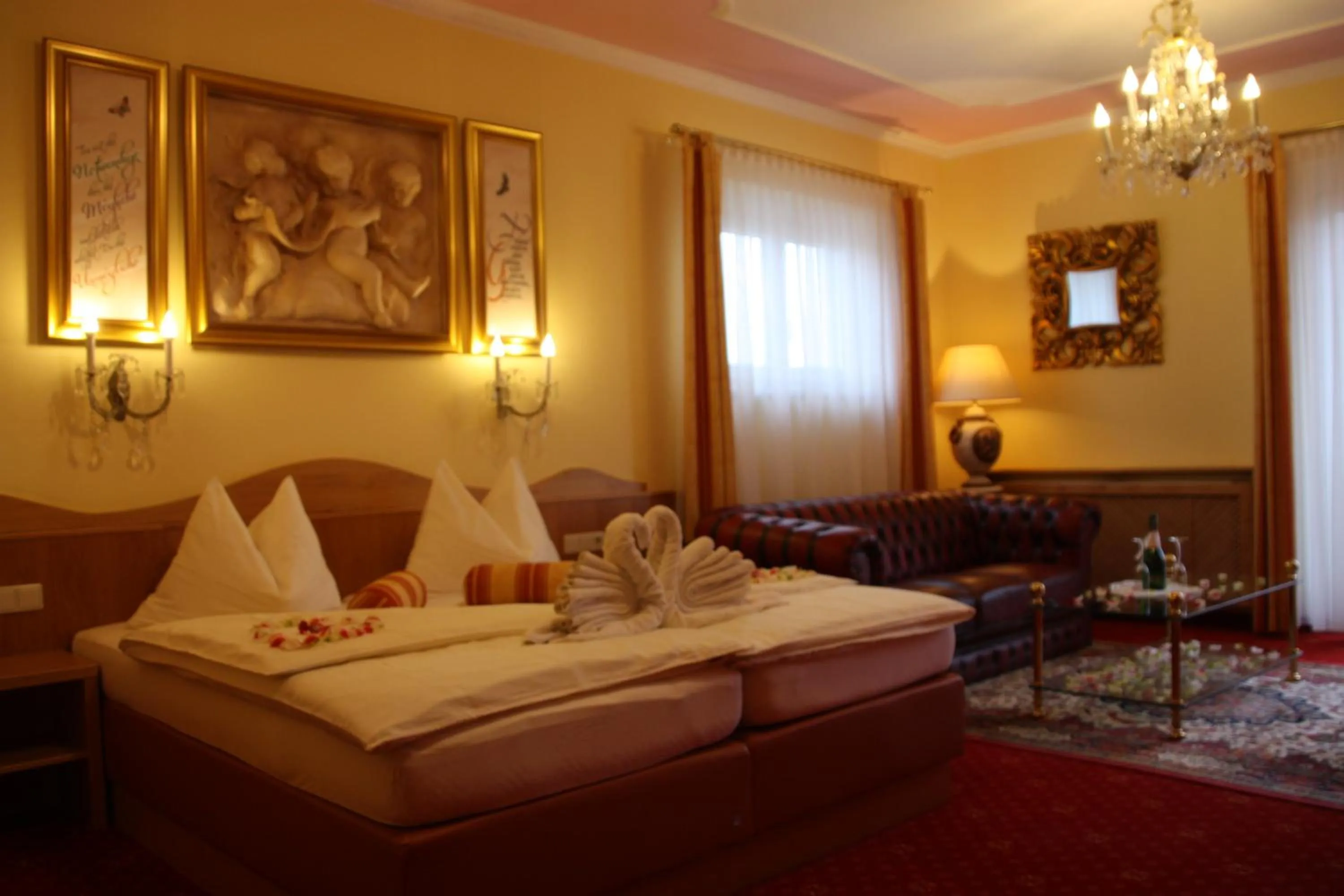 Bed in City Hotel Neunkirchen