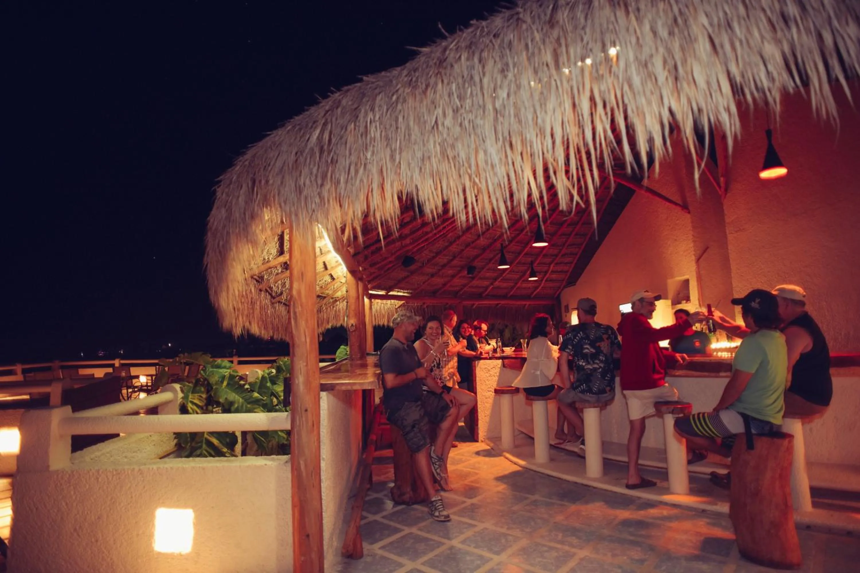 Lounge or bar in Aquatech Villas DeRosa Resort