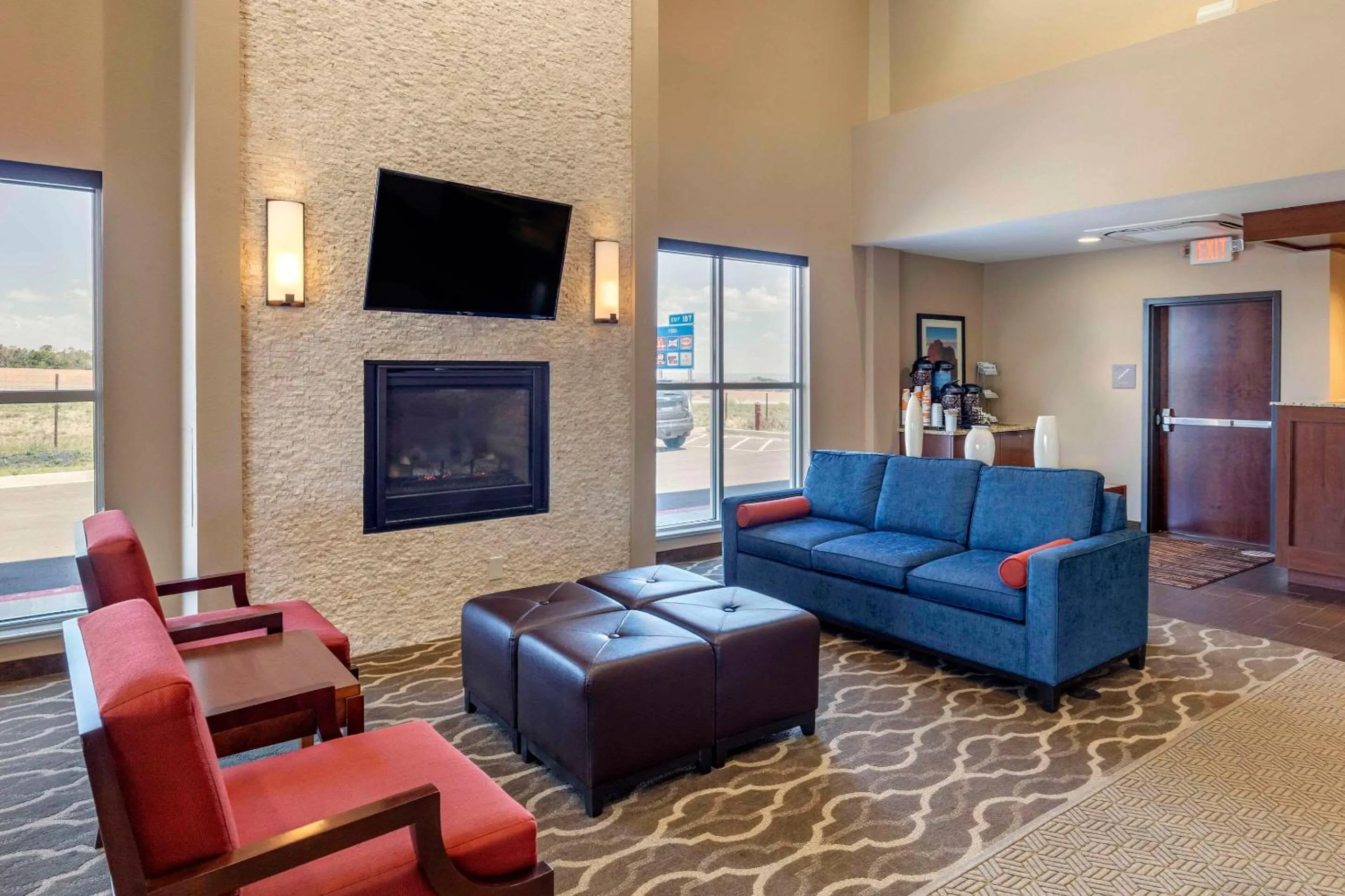 Lobby or reception in Comfort Inn & Suites