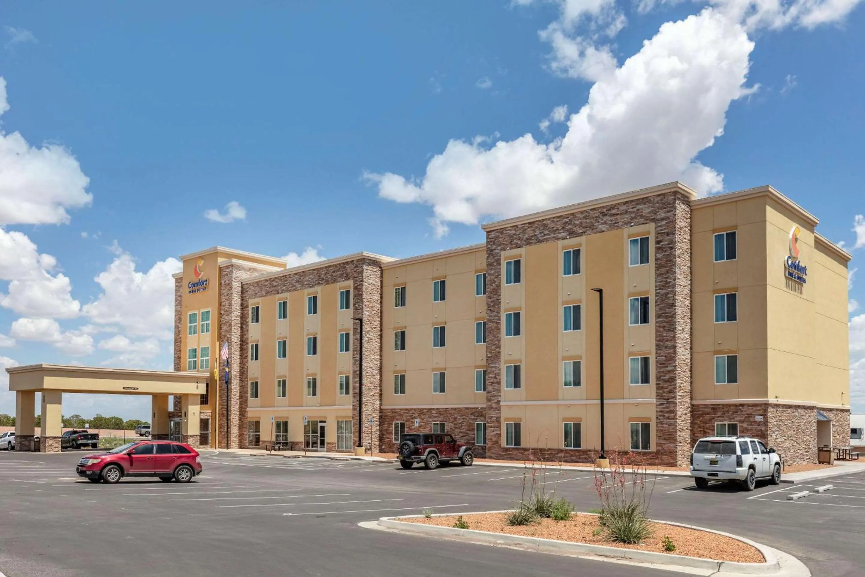 Property building in Comfort Inn & Suites
